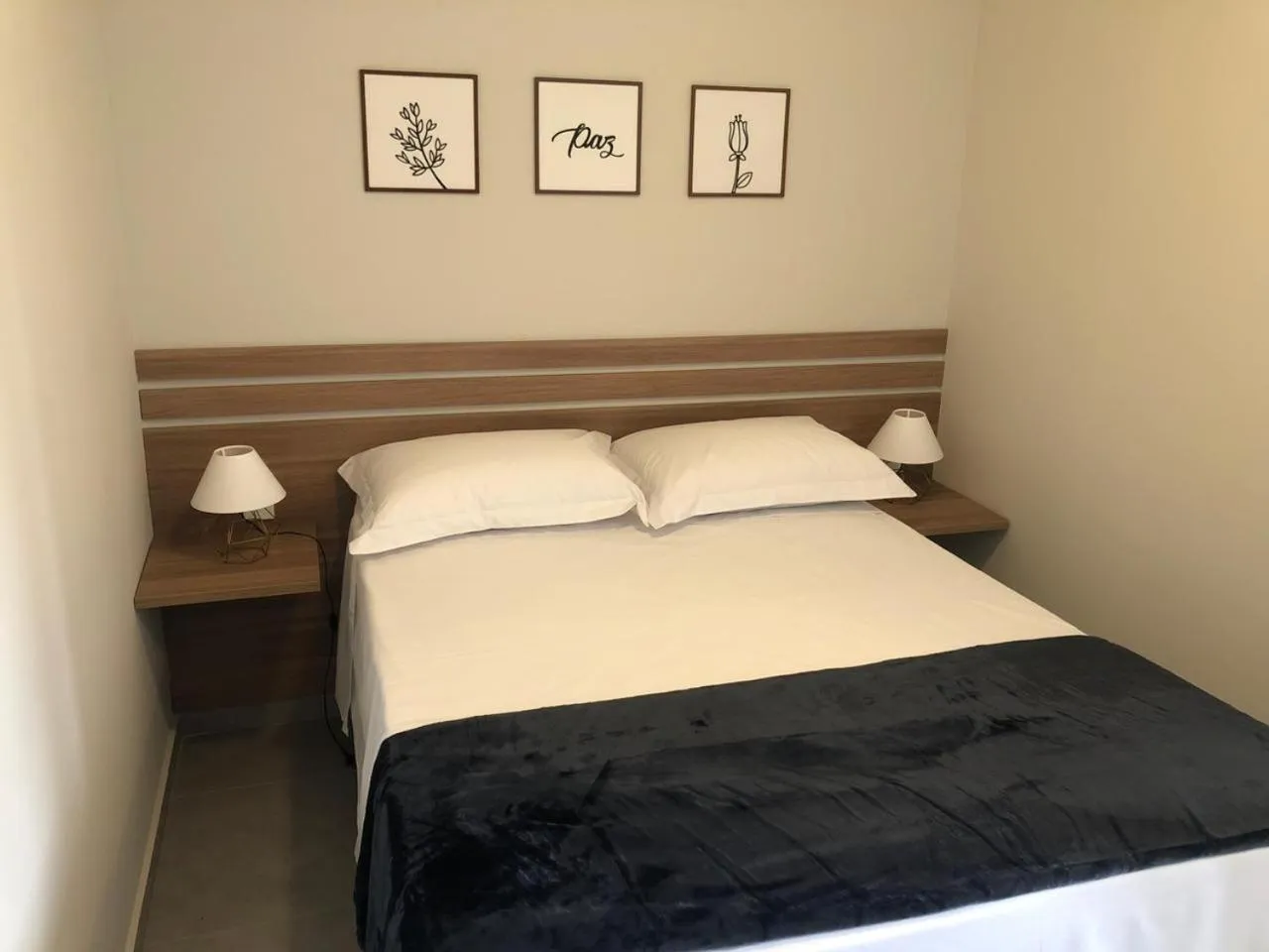 Bed in Hotel Penedo Inn