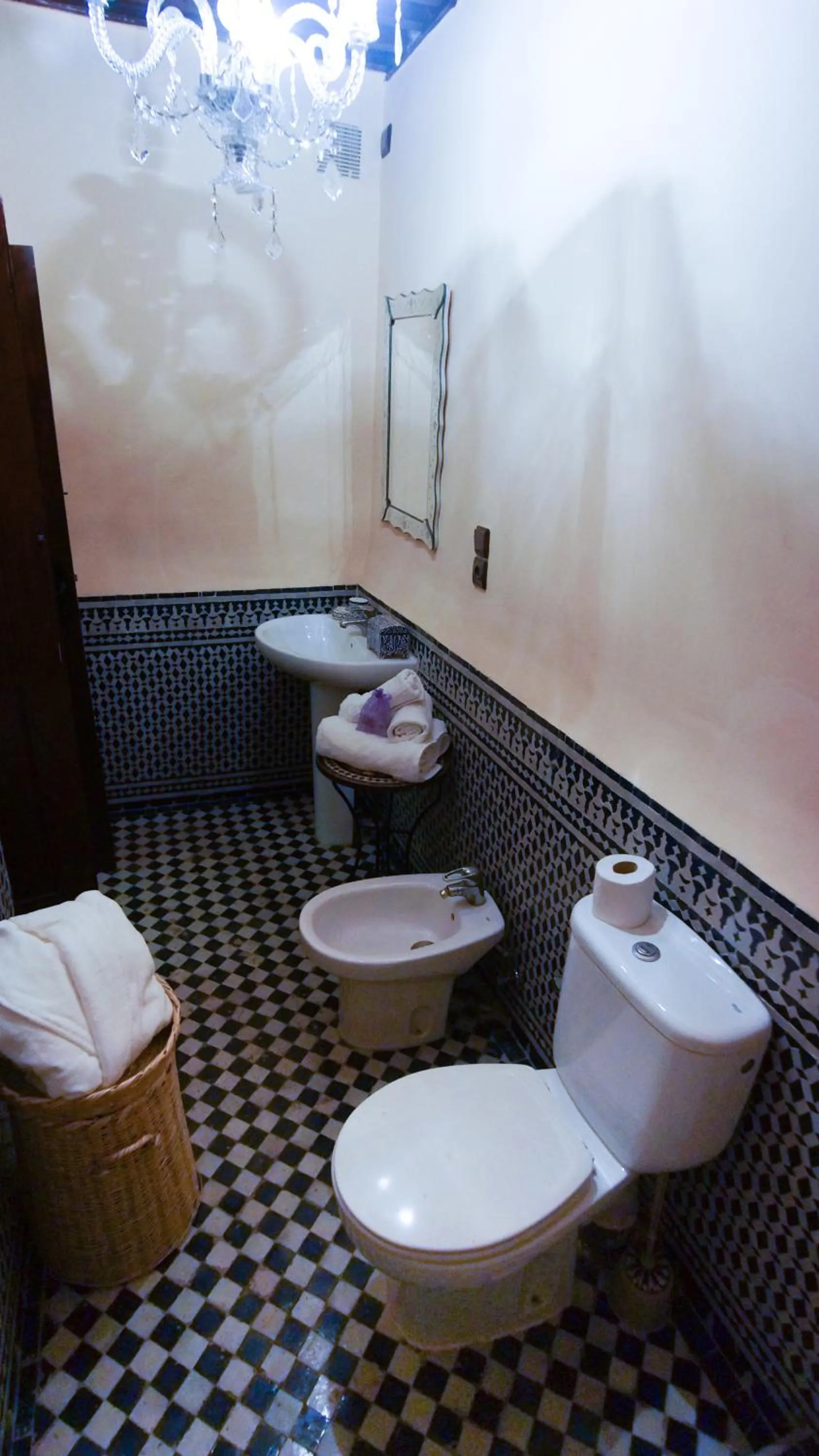 Shower in Riad Fes Palacete