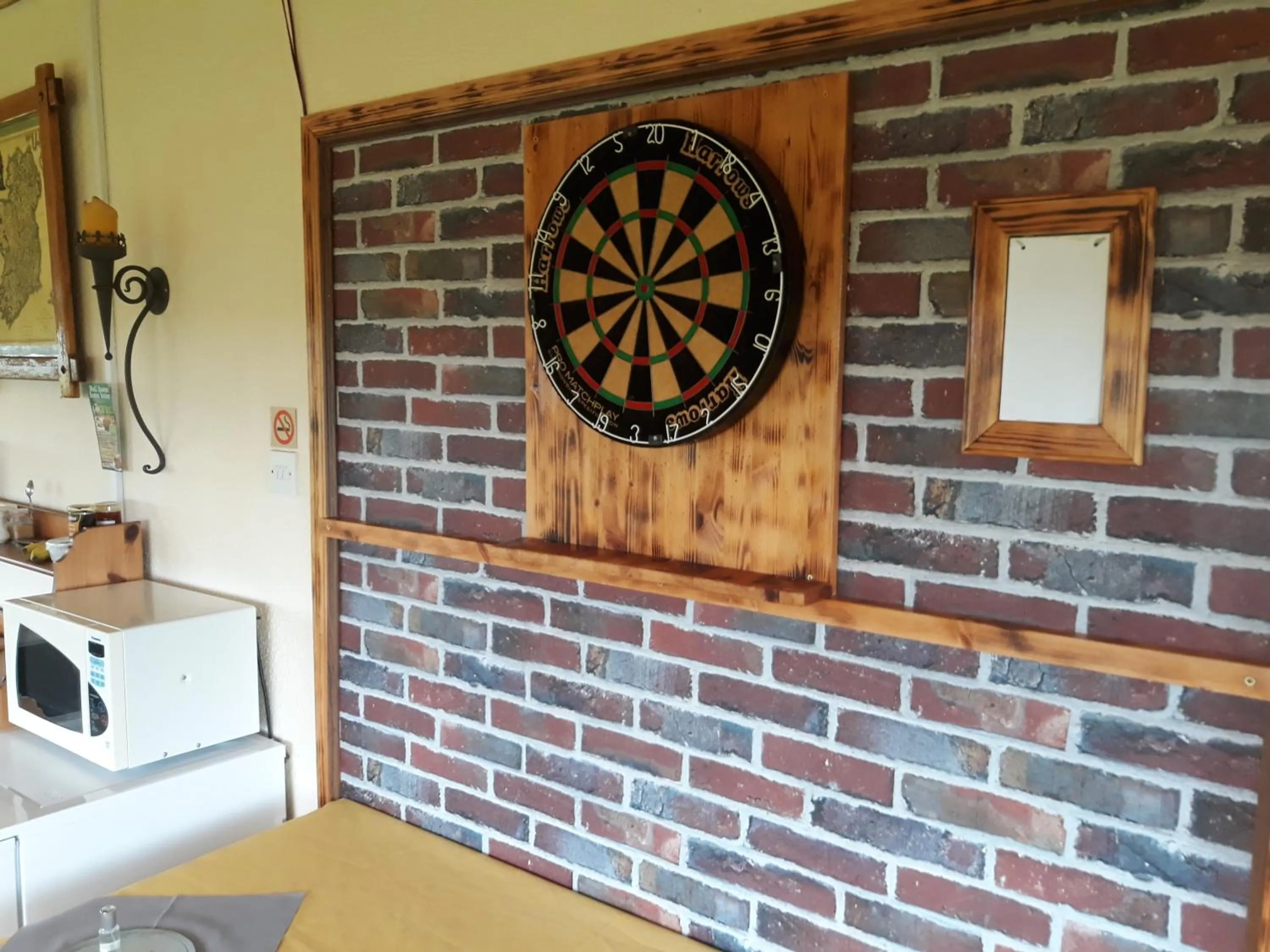 Darts in Slieve Elva B&B