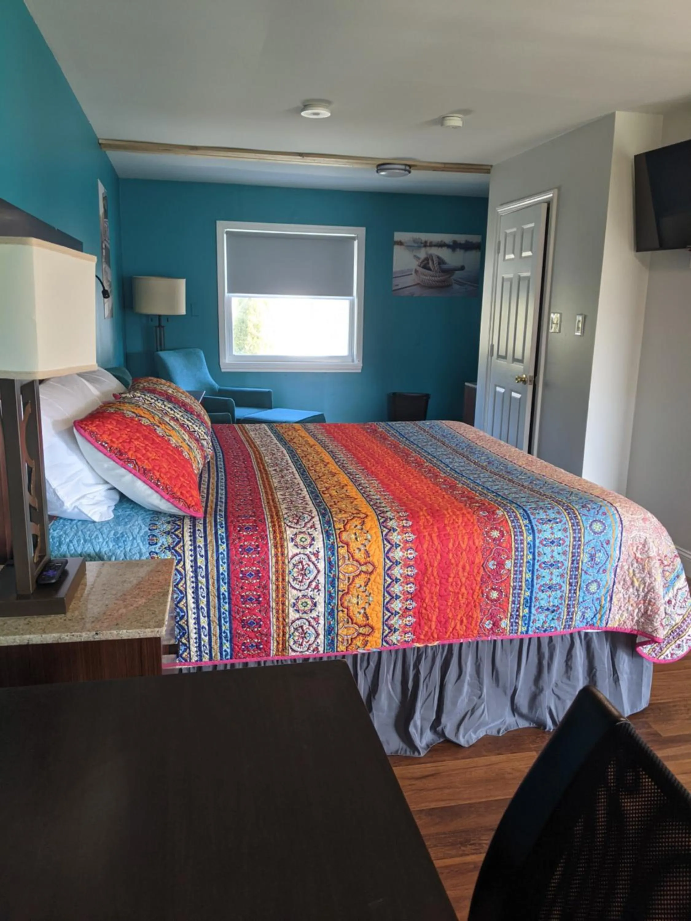 Bed in Riverboat Inn & Suites