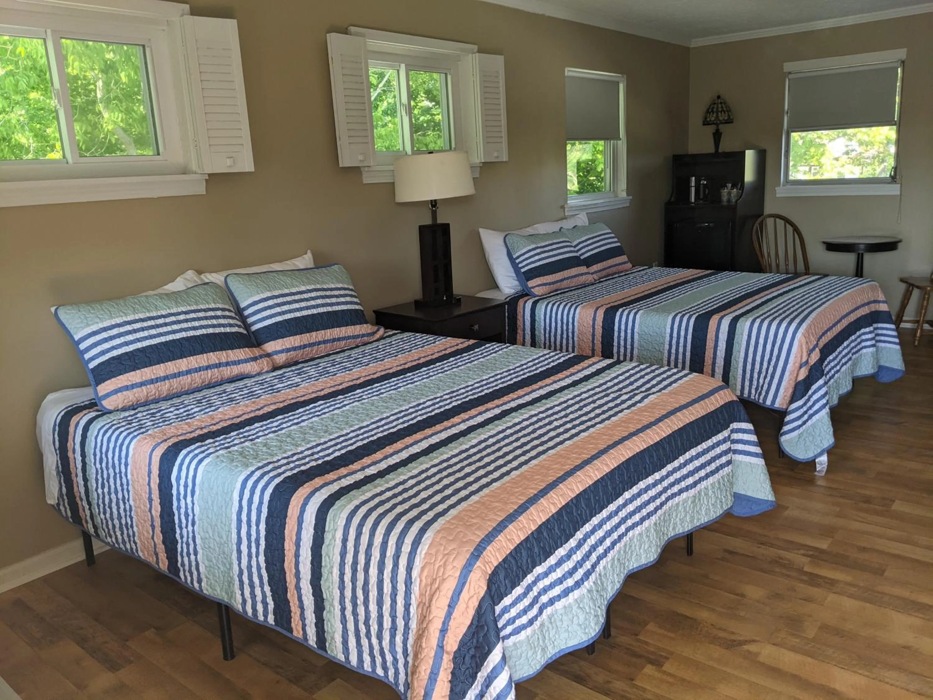 Photo of the whole room, Bed in Riverboat Inn & Suites