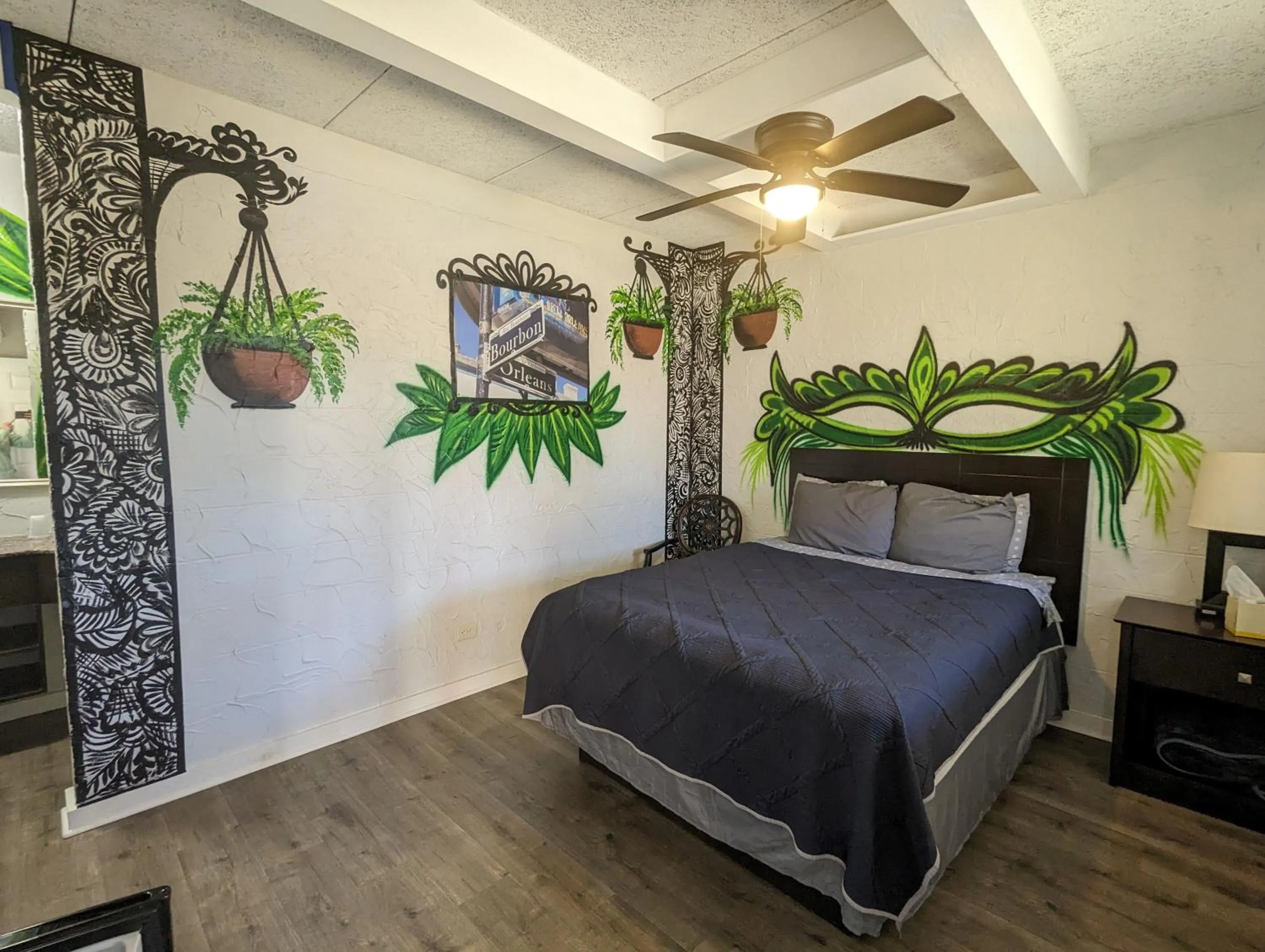 Bed in Riverboat Inn & Suites