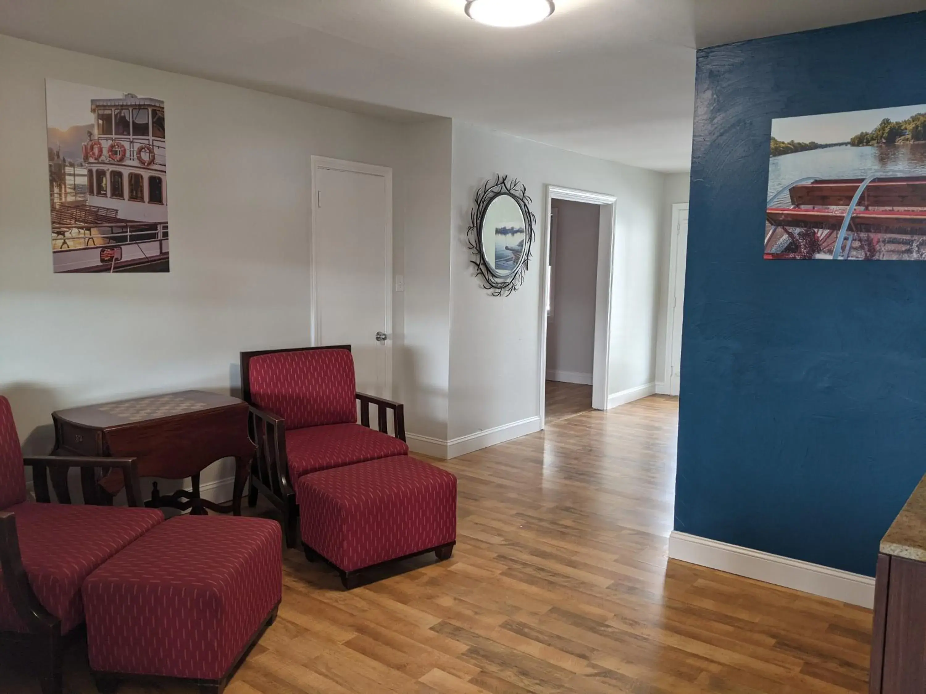 King Suite with Balcony in Riverboat Inn & Suites King Suite with Balcony in Riverboat Inn & Suites