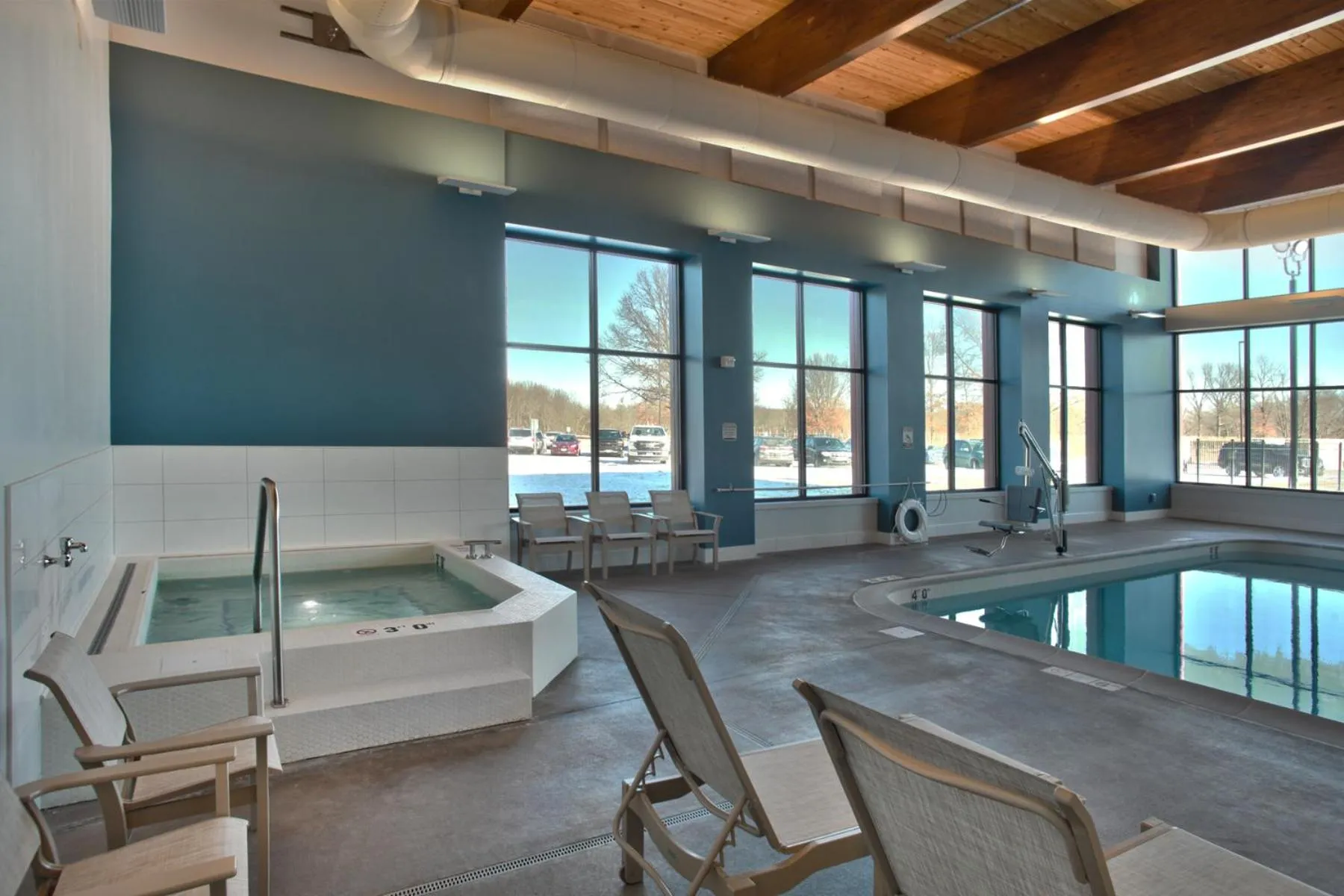 Hot Tub in Walker's Bluff Casino Resort