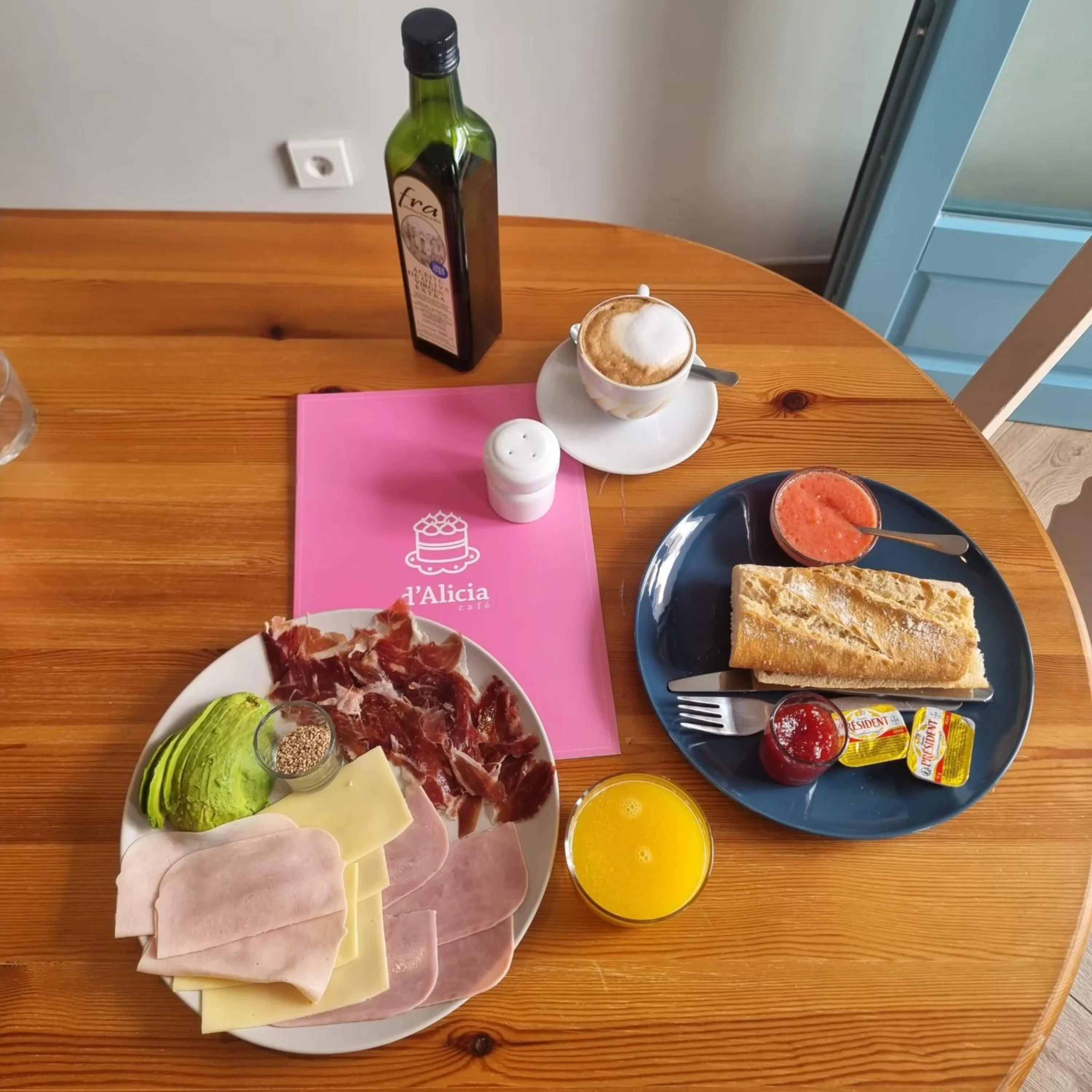 Breakfast in Hotel Boutique La Brisa del Mar