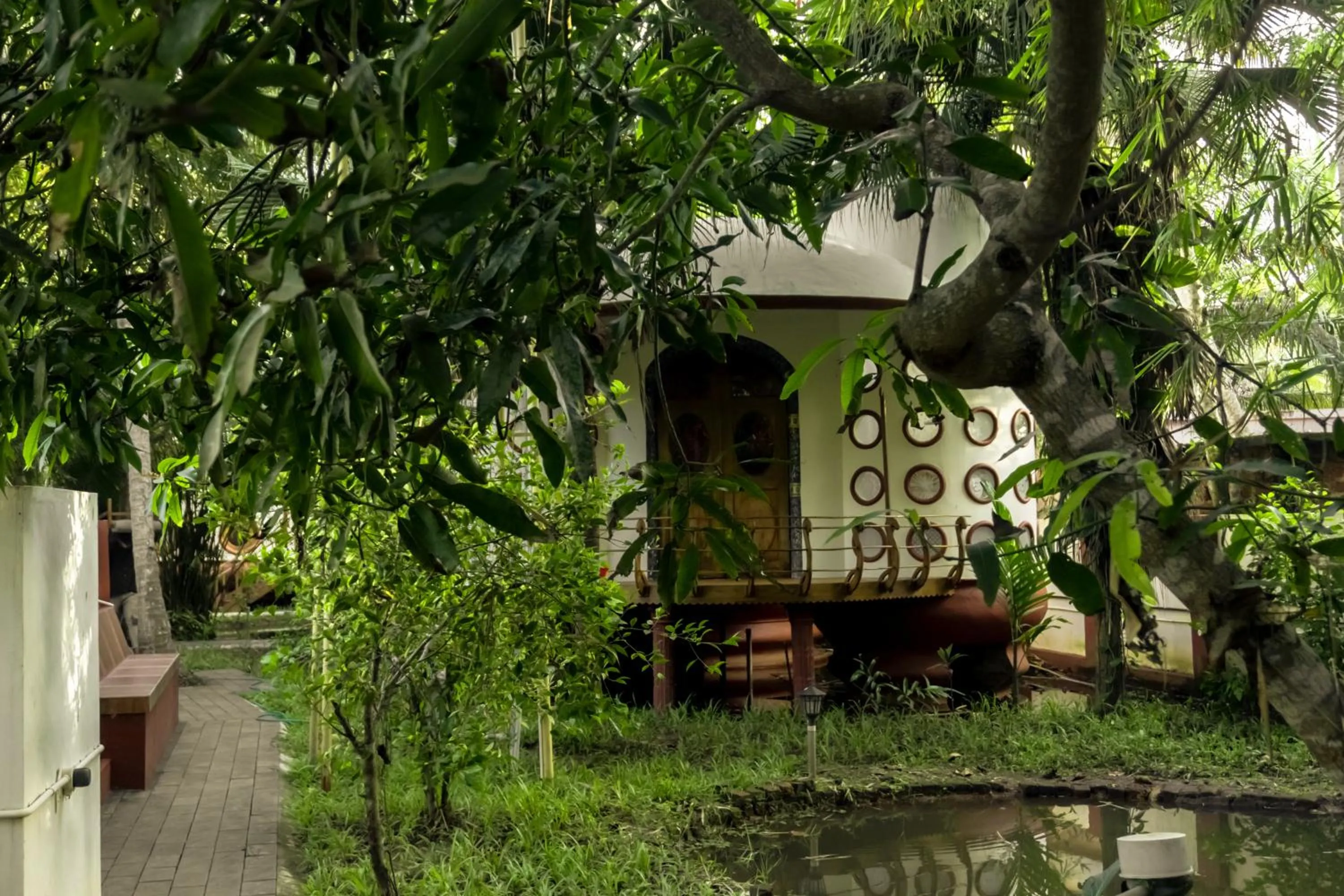 Eden Garden By Cliff Way