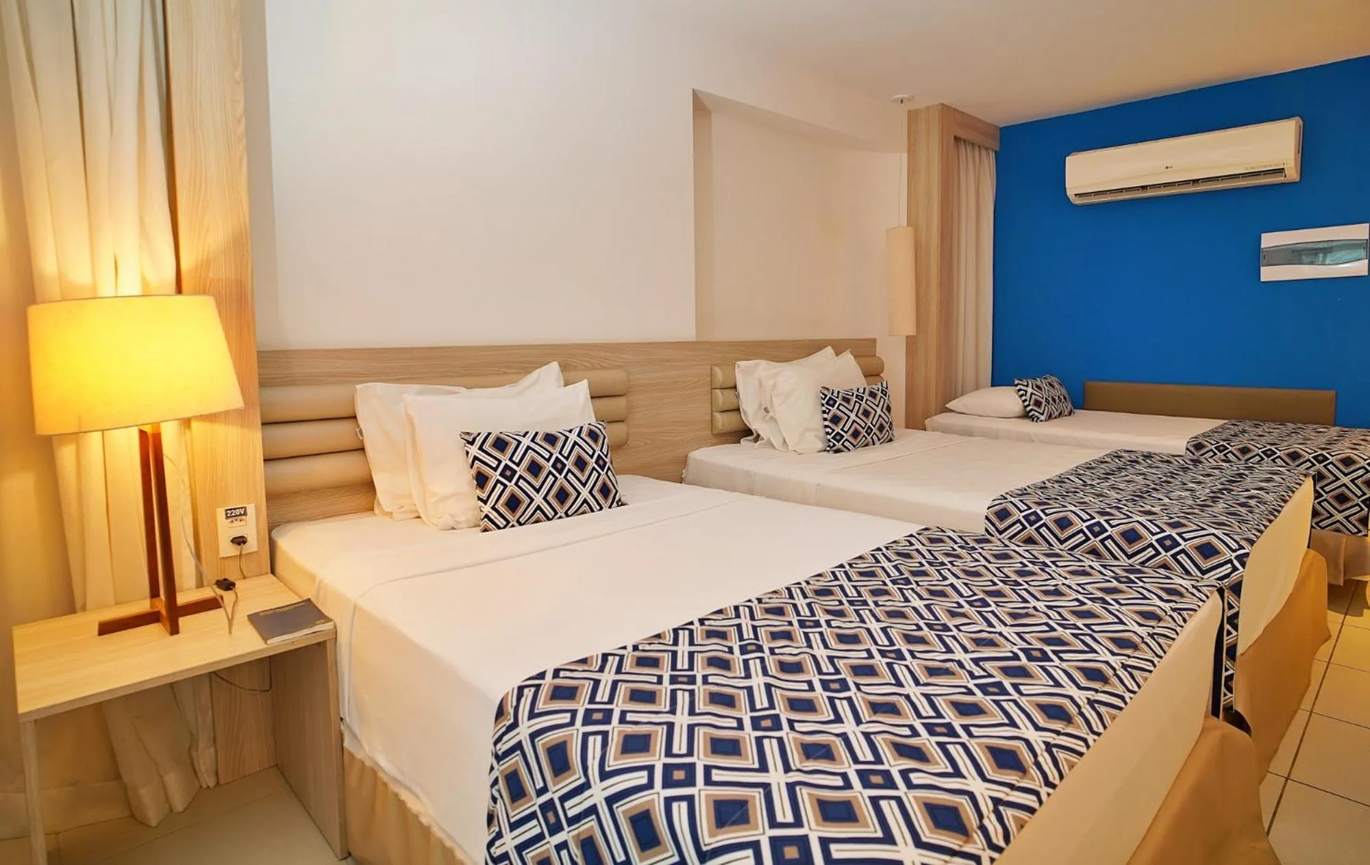 Bed in Beach Class Convention By MAI