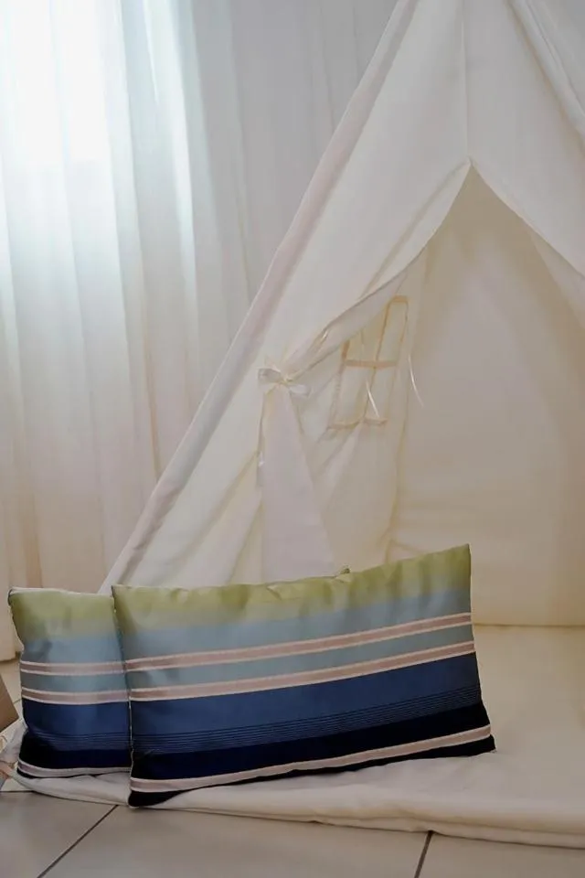 Bed in Beach Class Convention By MAI