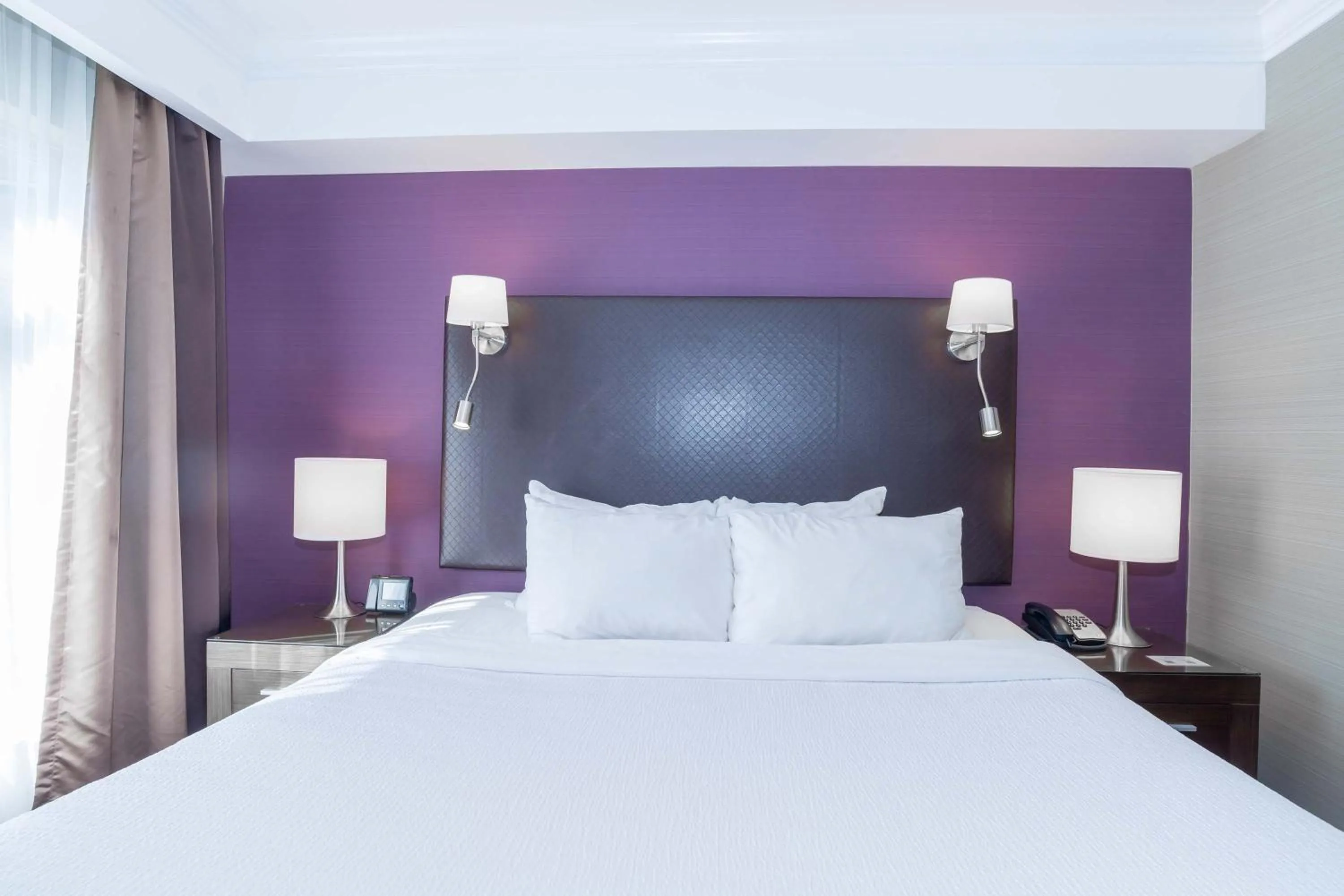 Photo of the whole room, Bed in Sandman Signature Kamloops Hotel