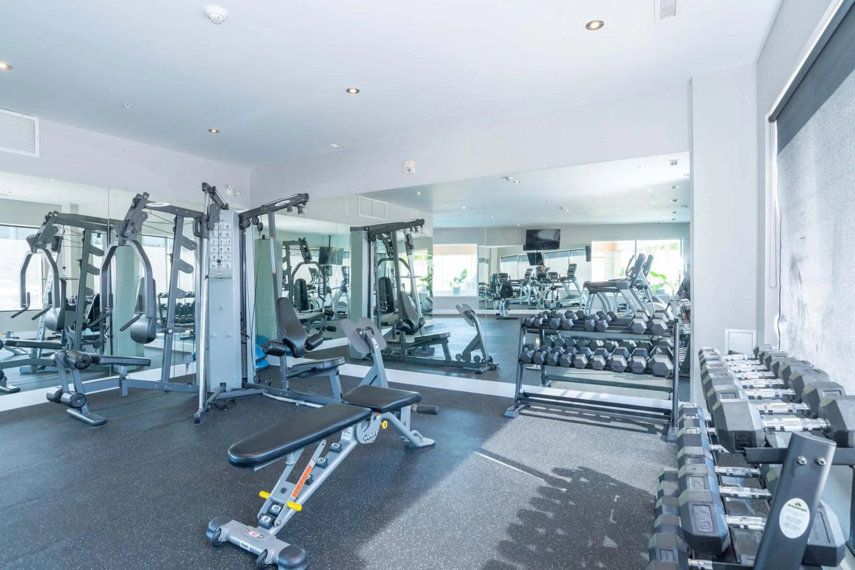 Fitness centre/facilities in Sandman Signature Kamloops Hotel