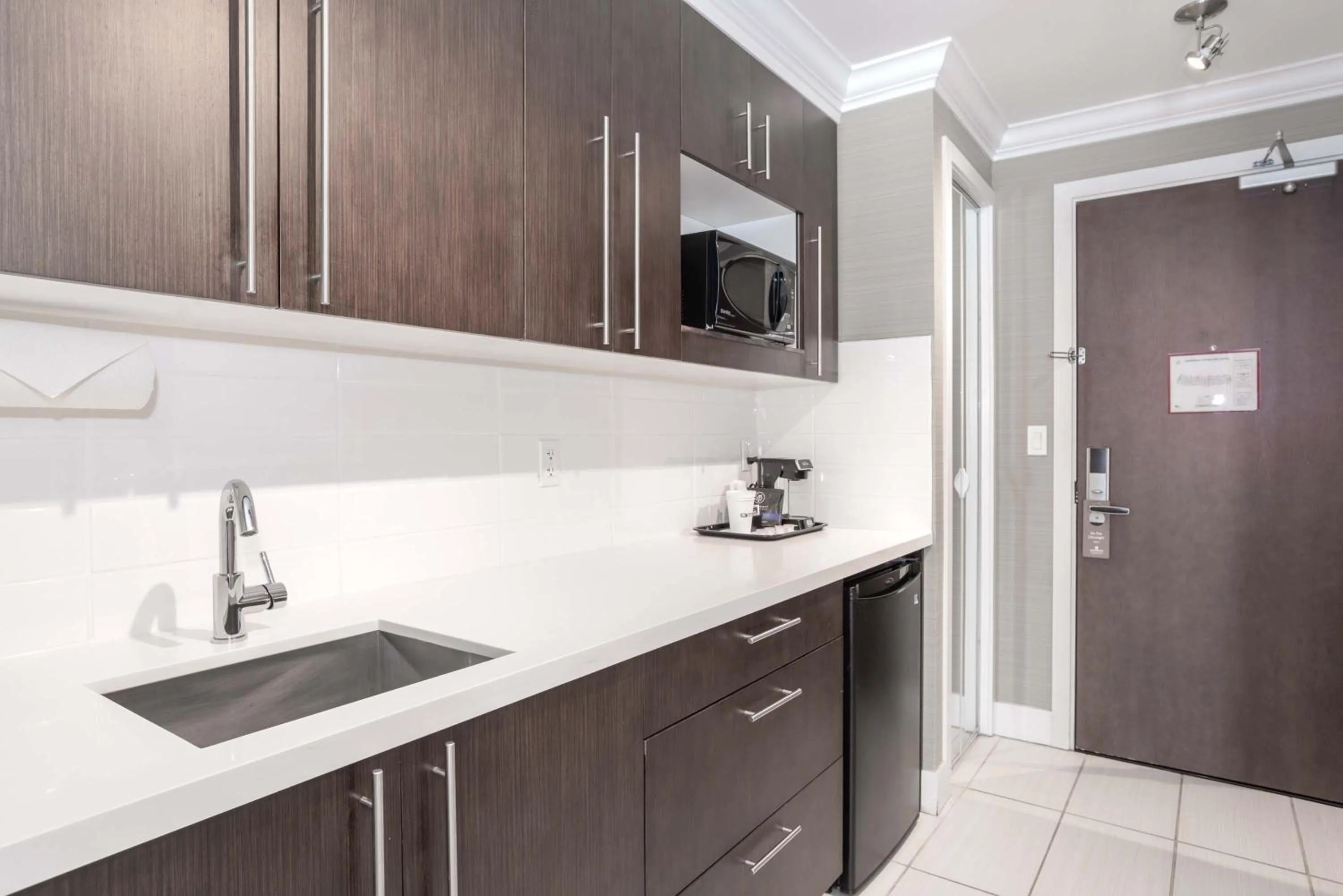 Kitchen or kitchenette in Sandman Signature Kamloops Hotel