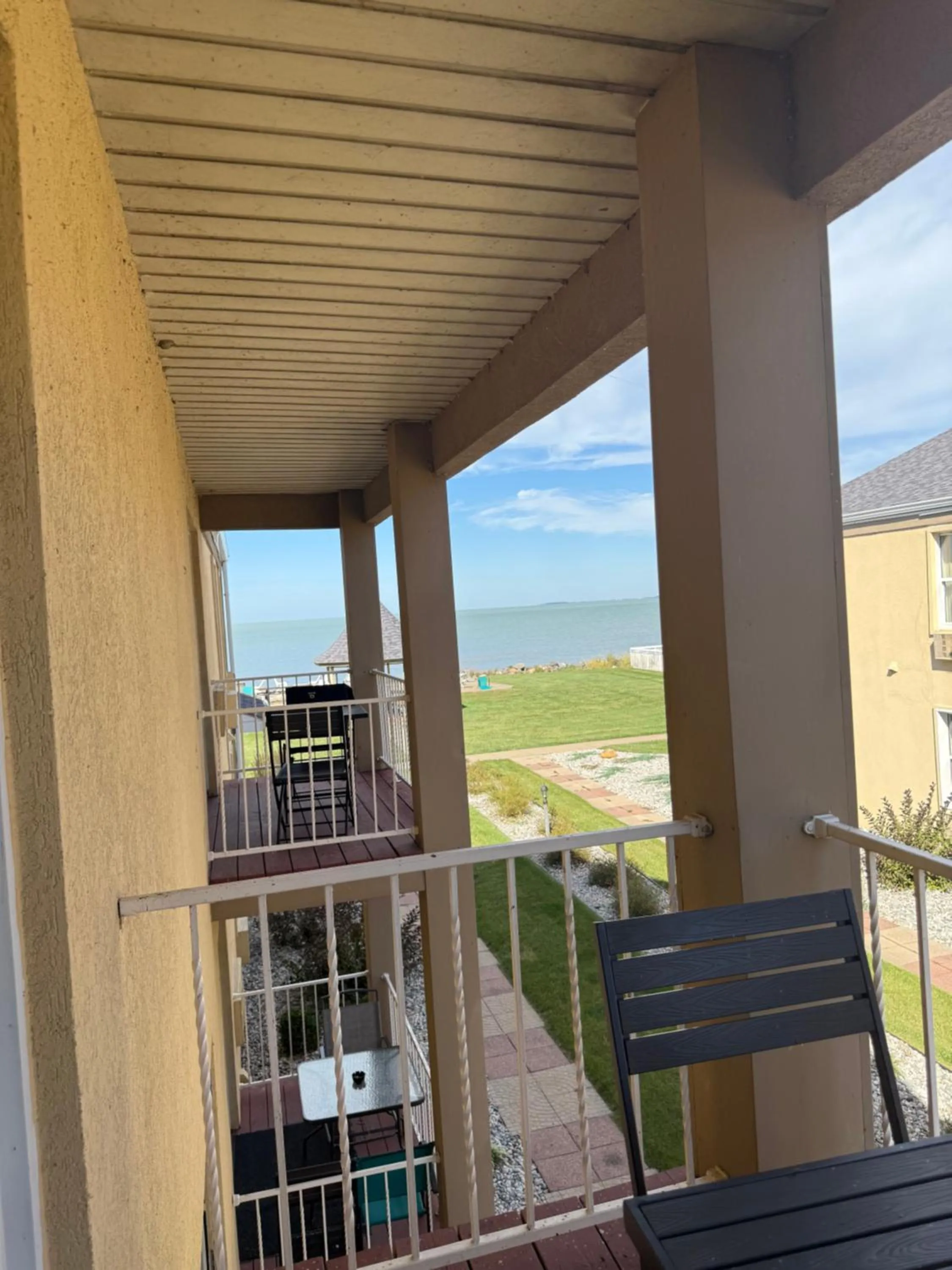 Clinton Inn & Suites