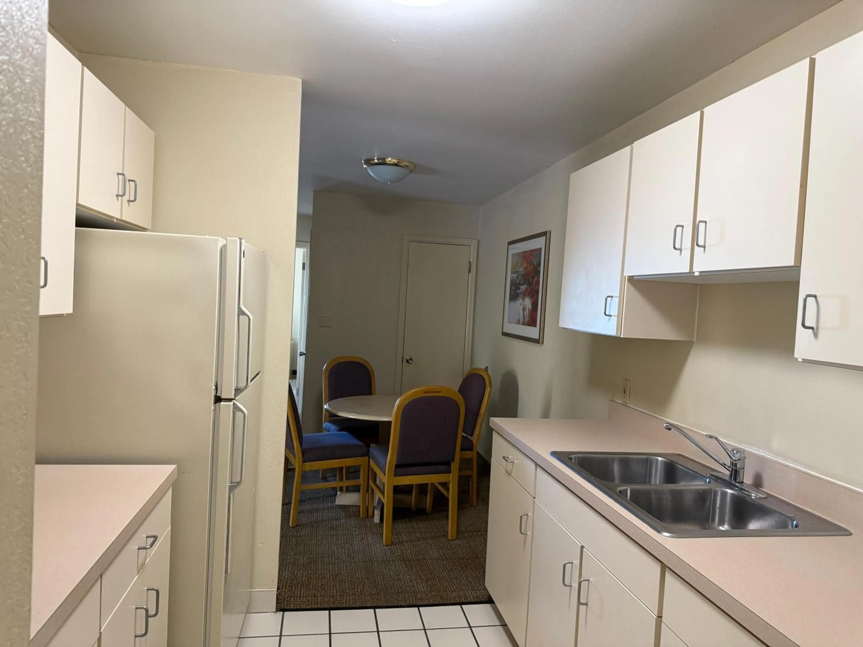 Clinton Inn & Suites