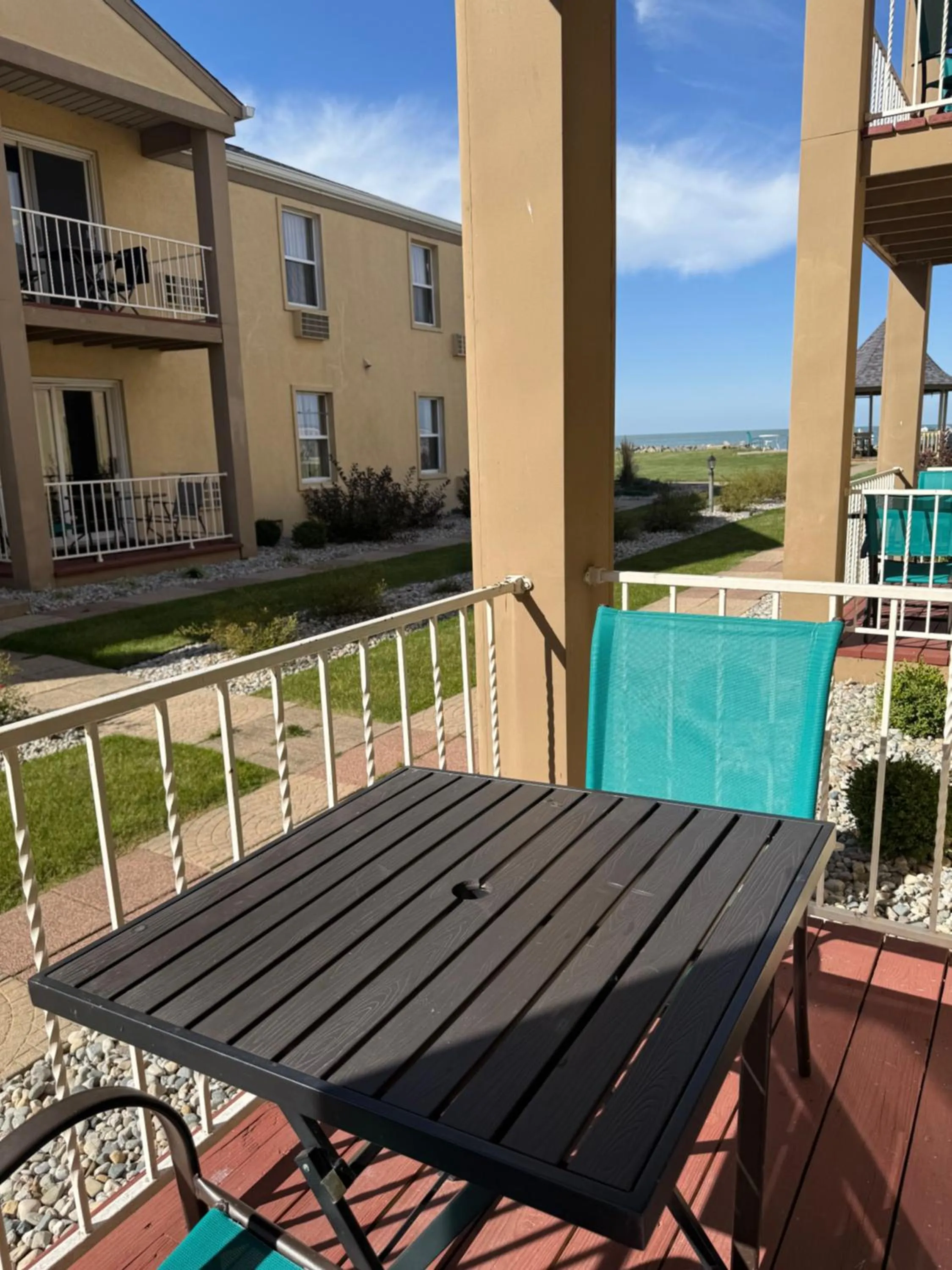 Clinton Inn & Suites