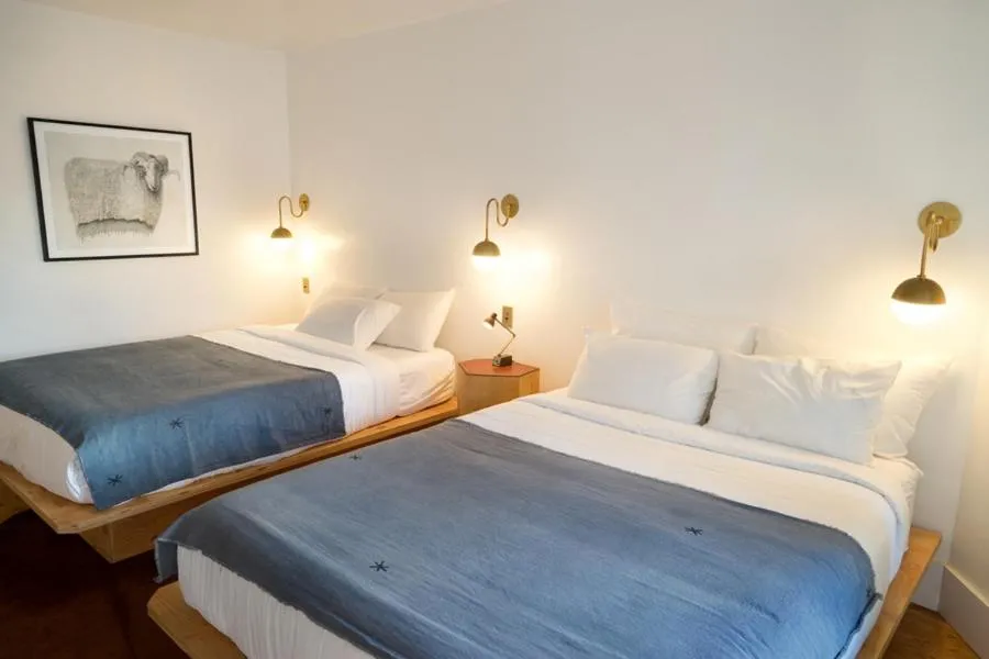 Bed in Alamo Motel
