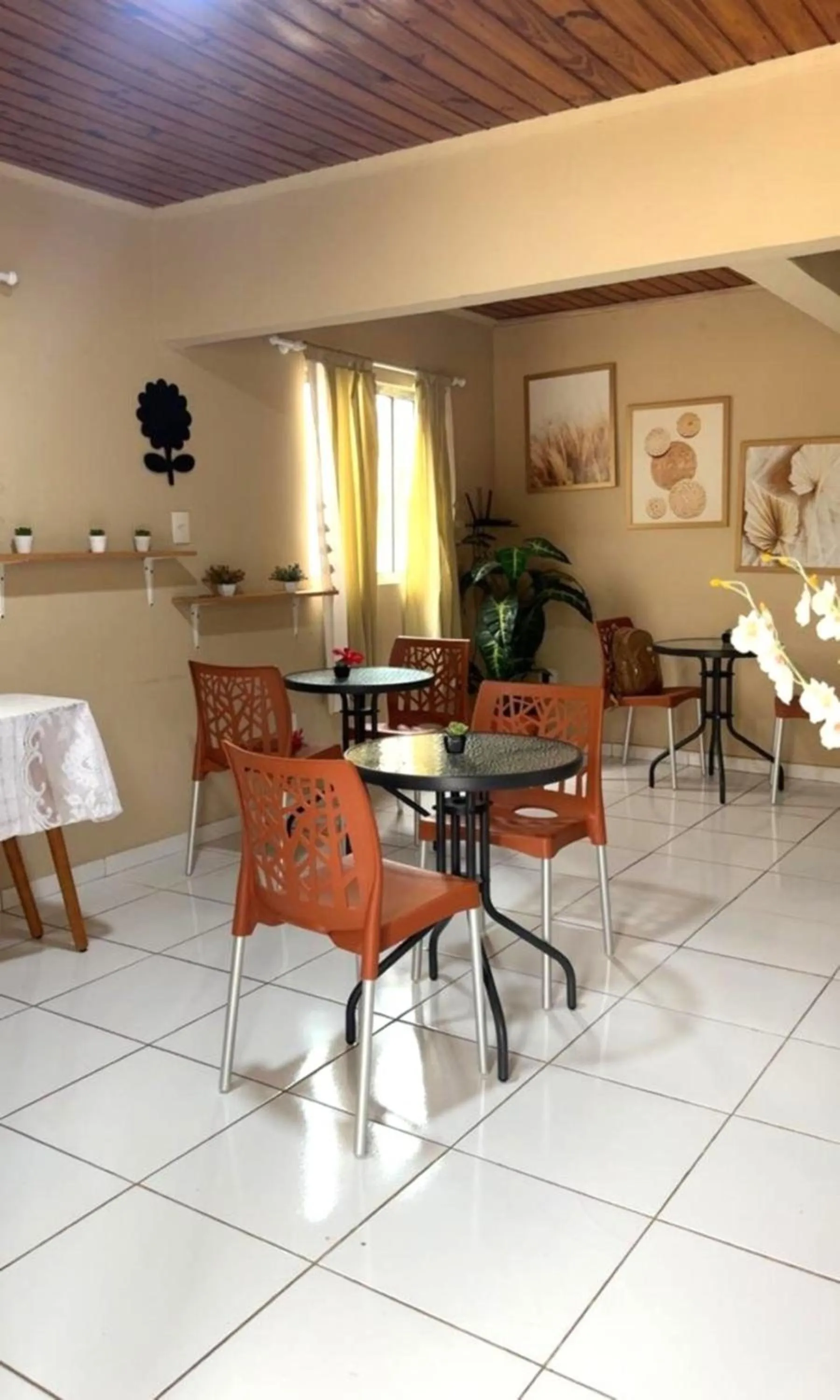 Buffet breakfast in Pousada do Trinta