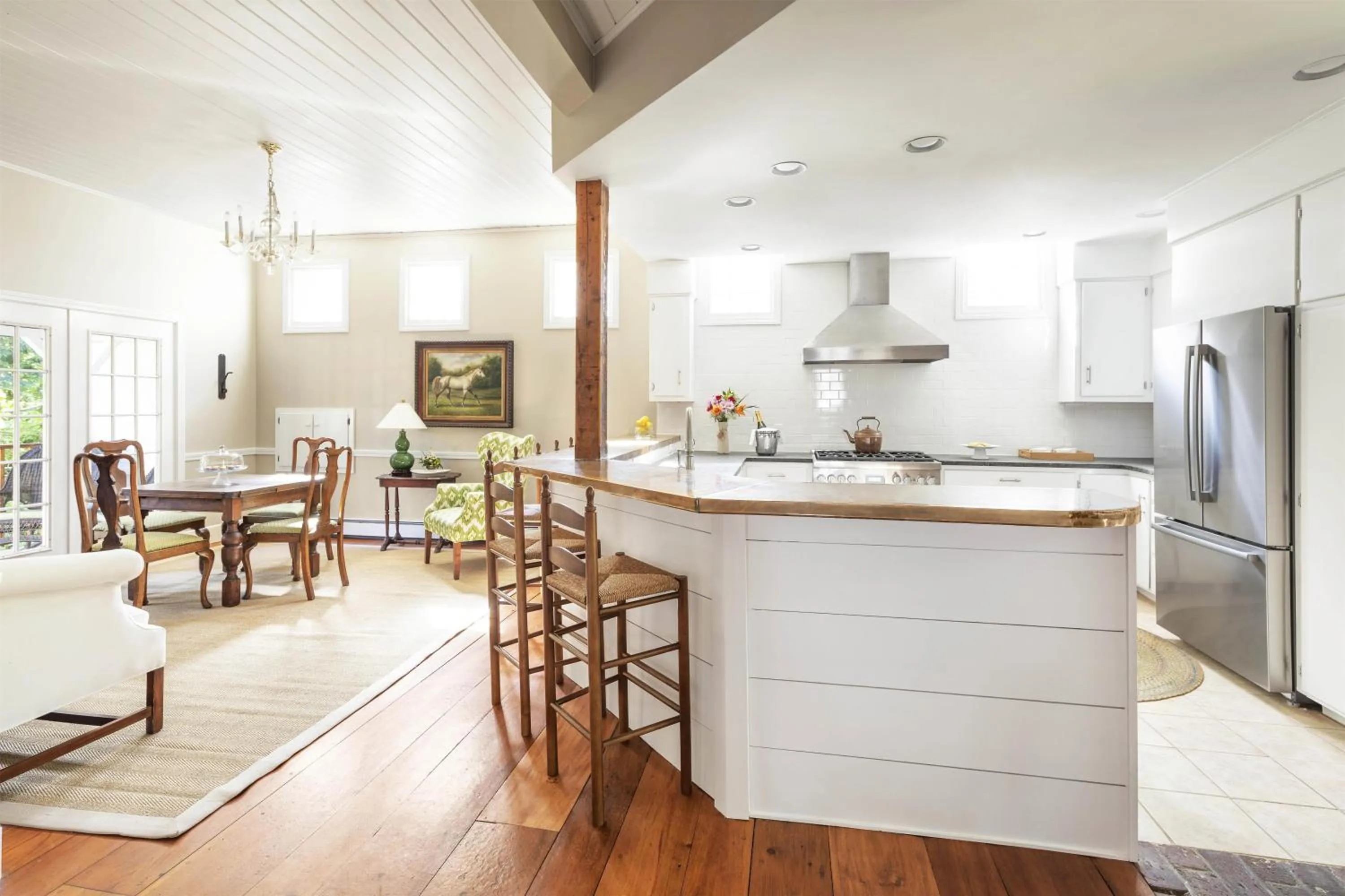 Photo of the whole room in Cape Arundel Inn and Resort