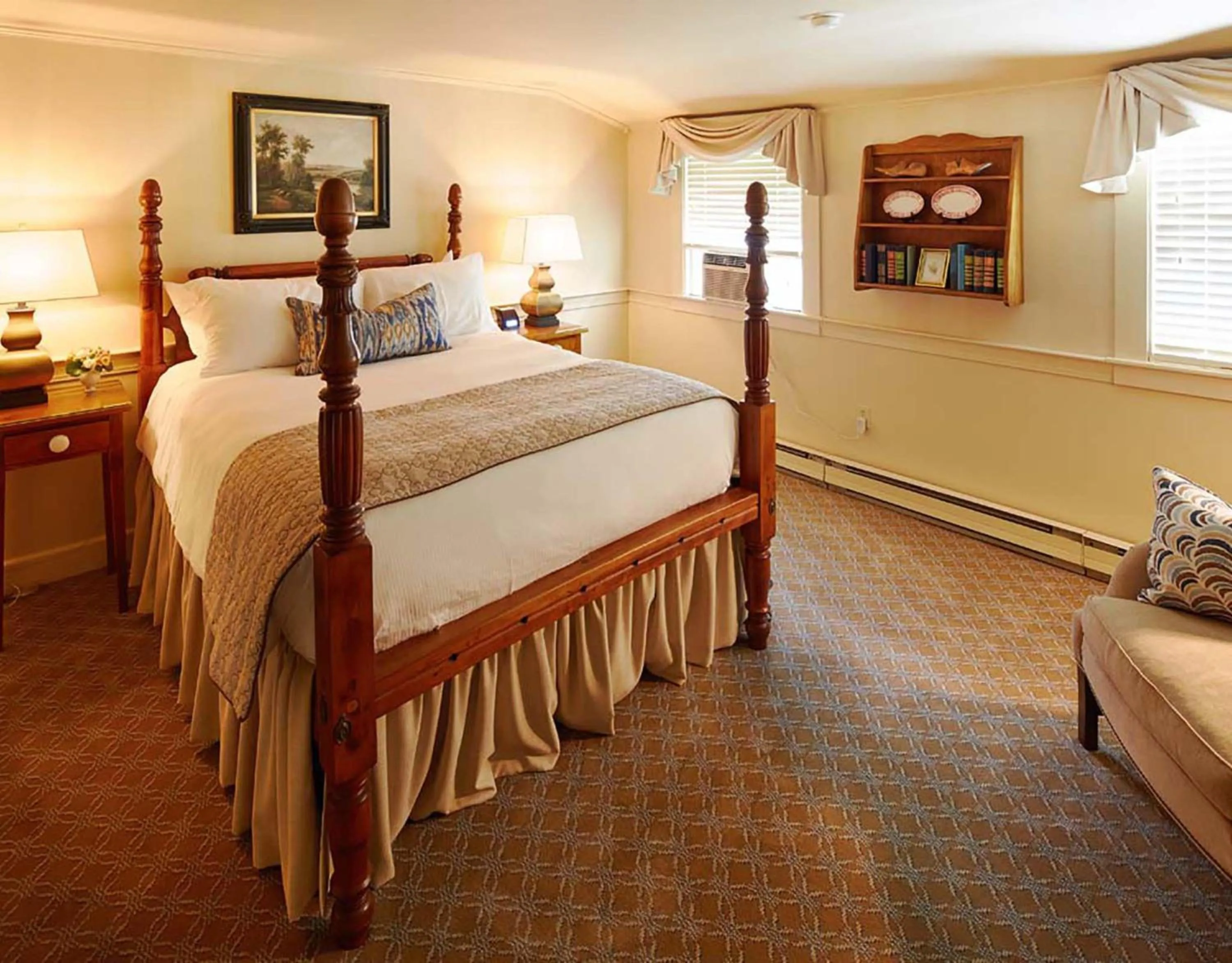 Bedroom, Bed in Cape Arundel Inn and Resort
