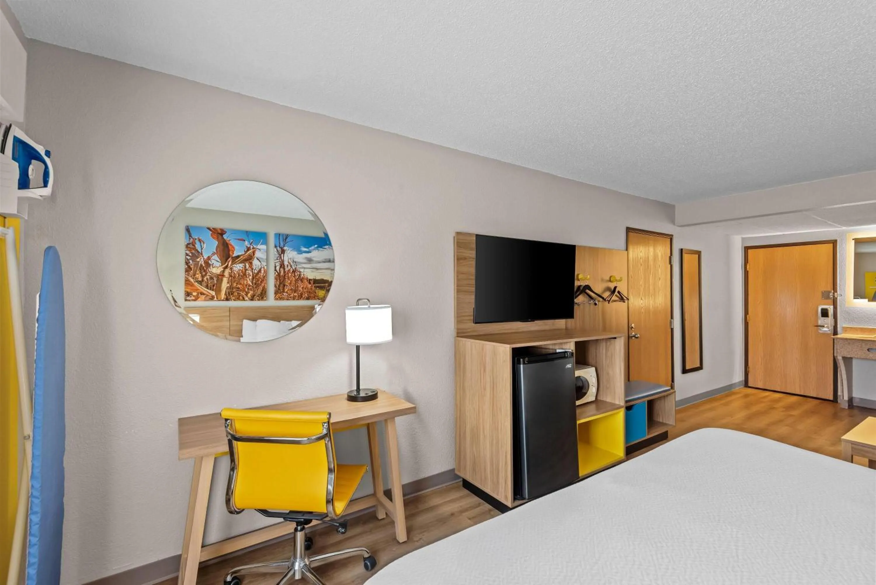 Bed in Days Inn by Wyndham Ames