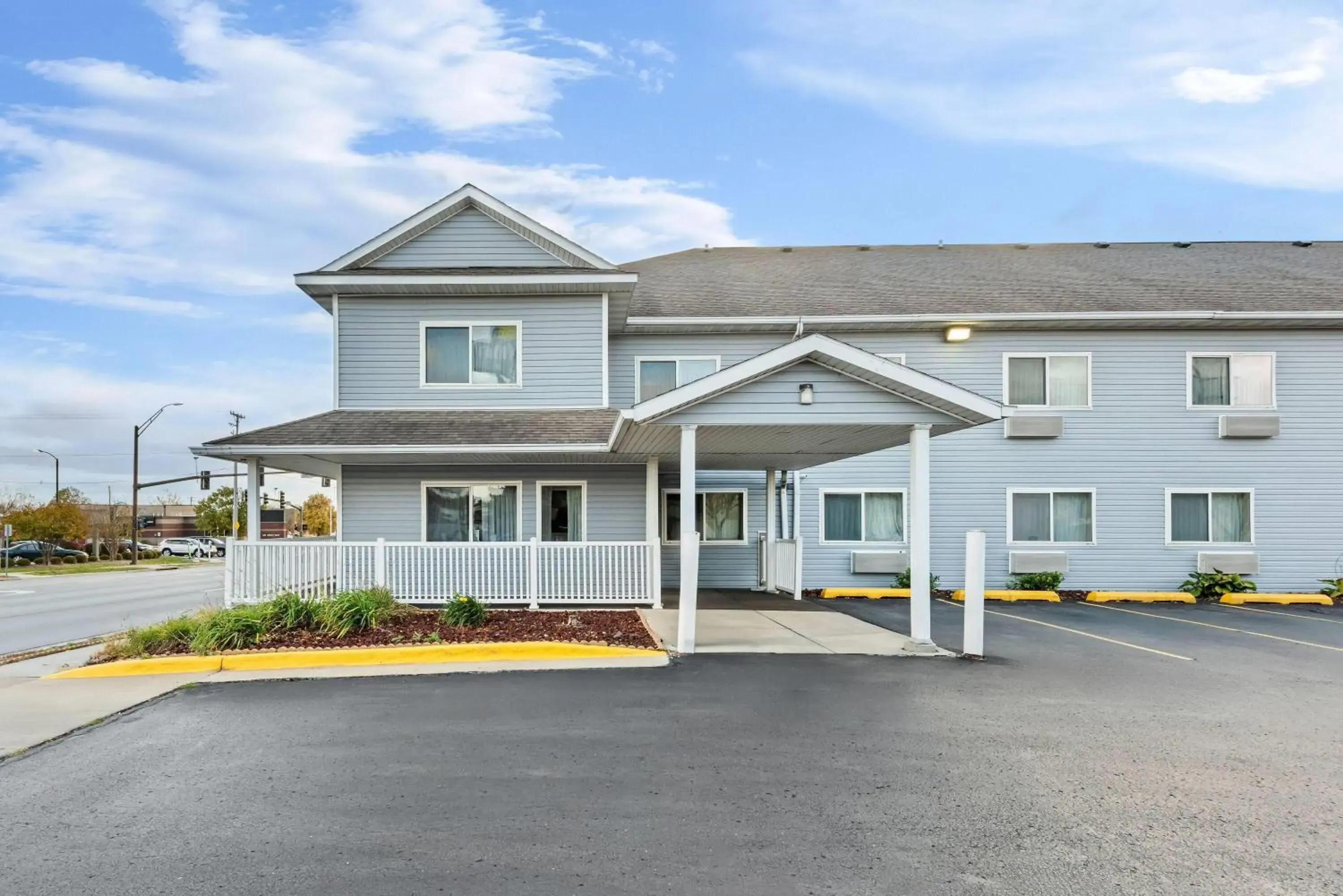 Property building in Days Inn by Wyndham Ames Property building in Days Inn by Wyndham Ames