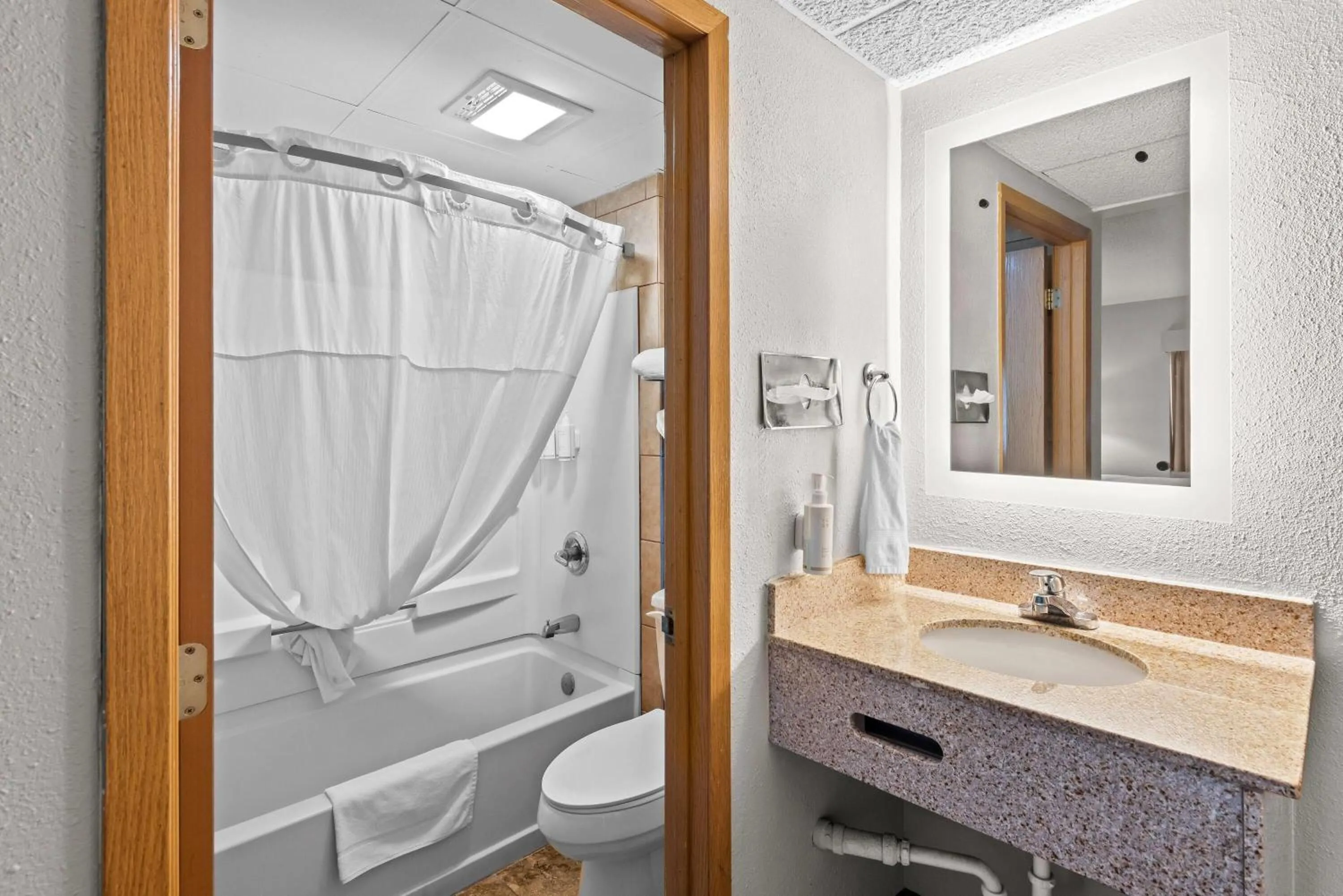 Bathroom in Days Inn by Wyndham Ames