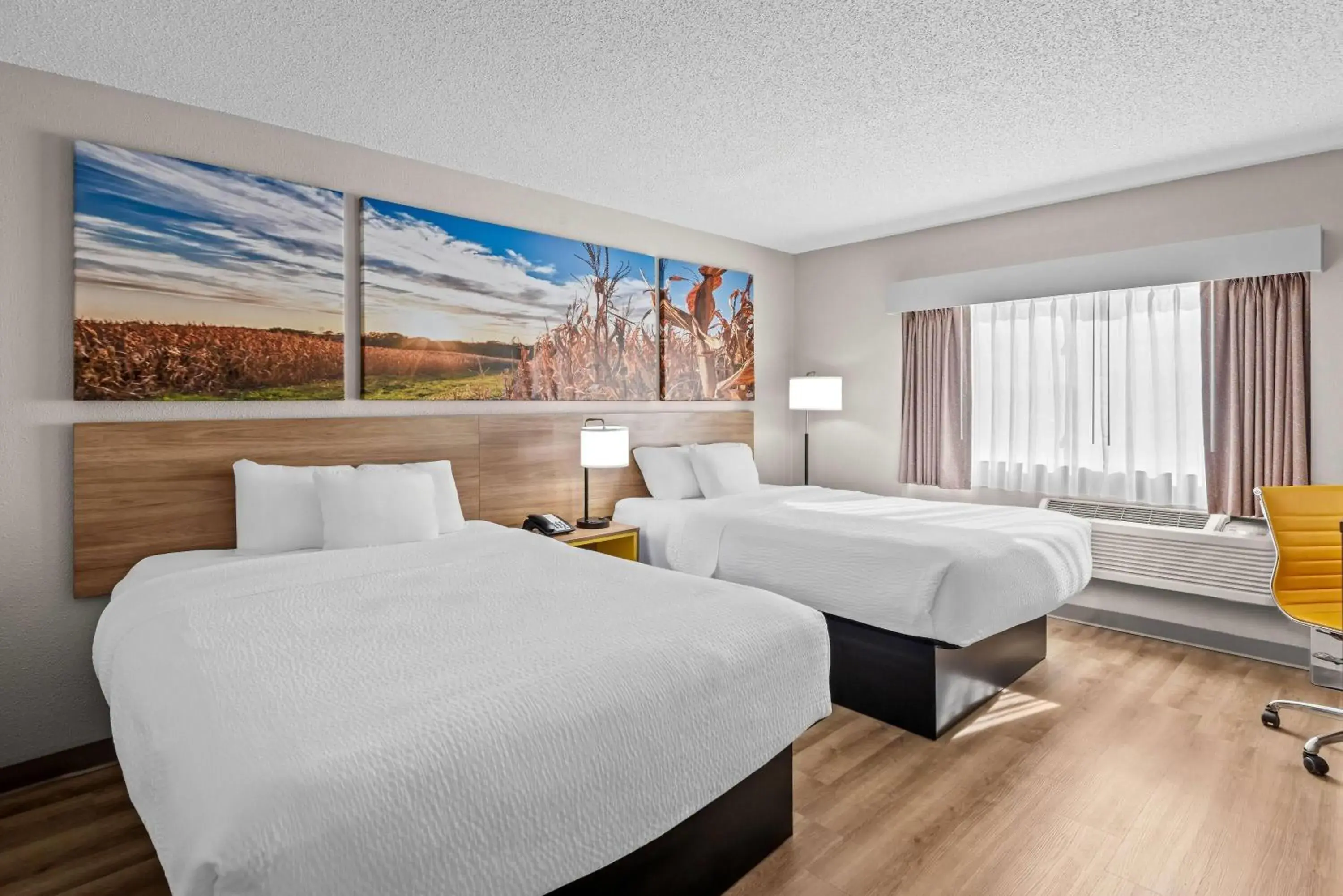 Bed in Days Inn by Wyndham Ames Bed in Days Inn by Wyndham Ames