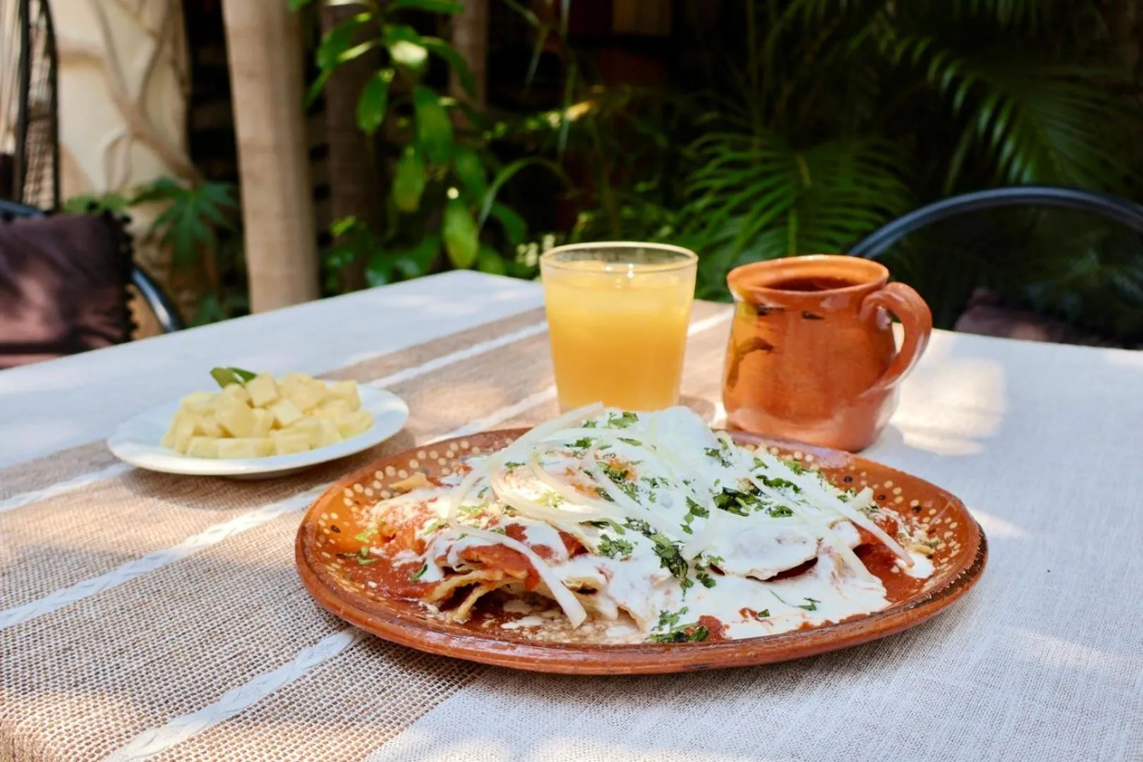 Restaurant/places to eat in Mezcal Hotel