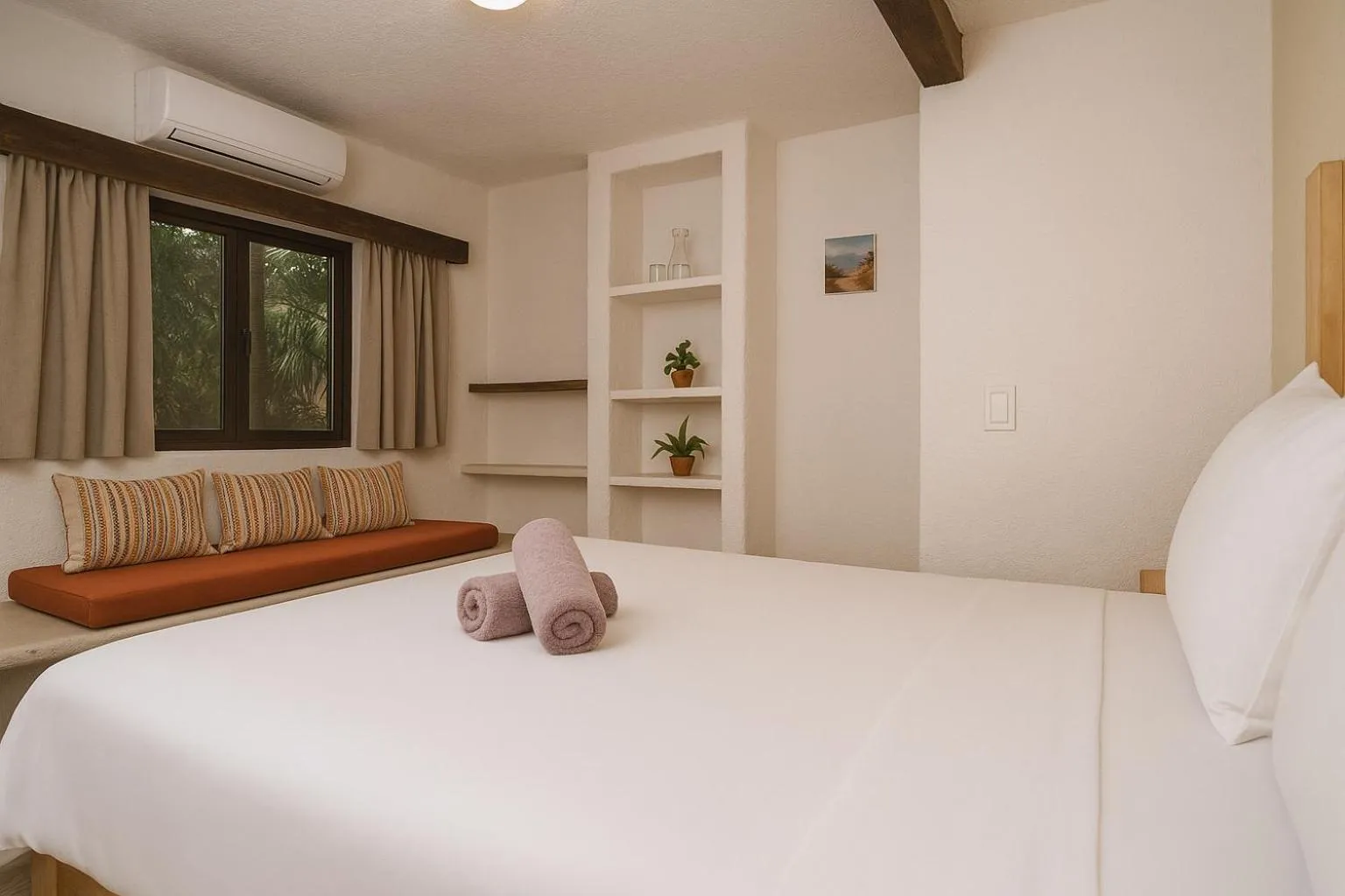 Photo of the whole room, Bed in Mezcal Hotel