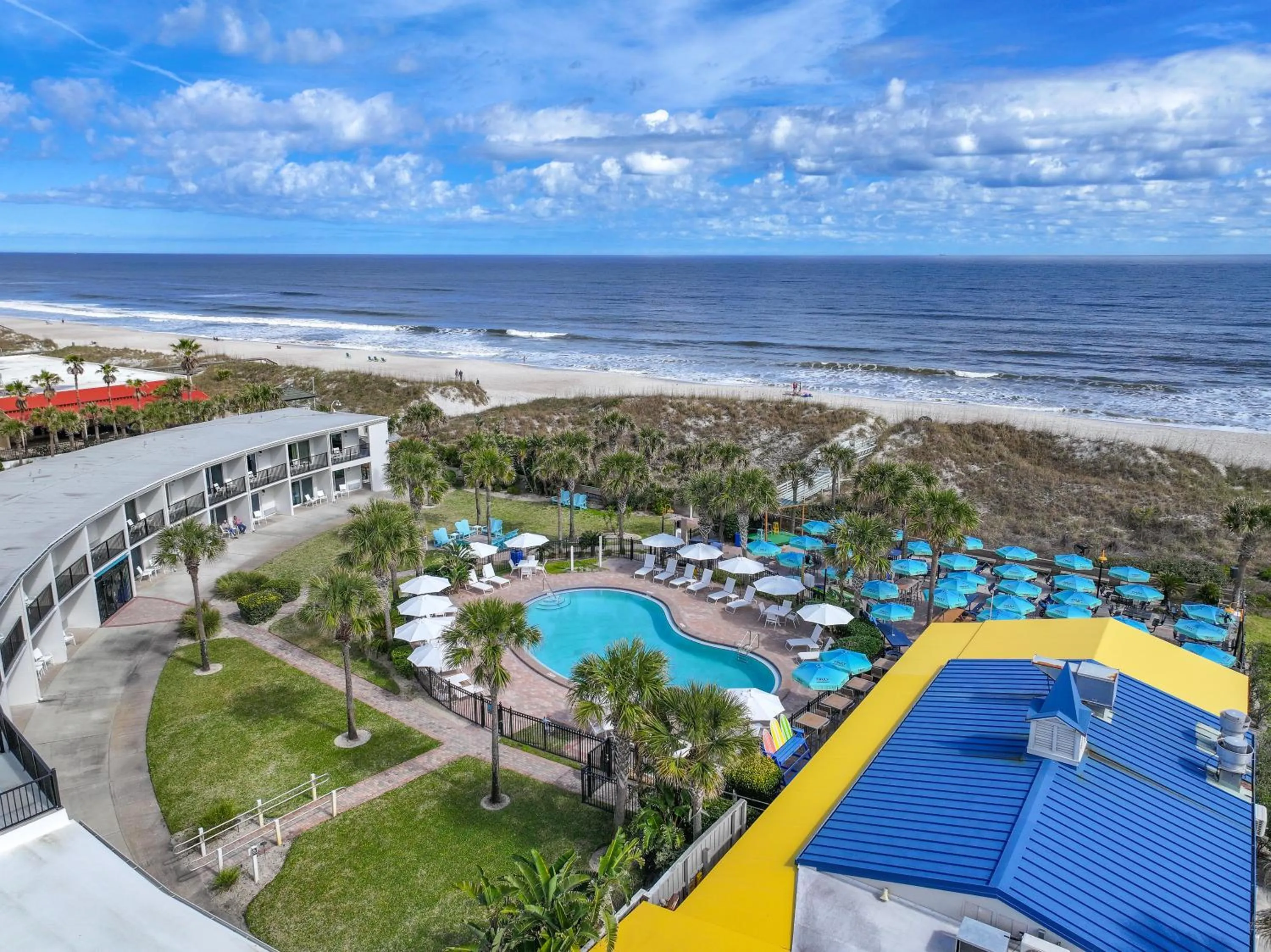 Property building in Seahorse Oceanfront Inn