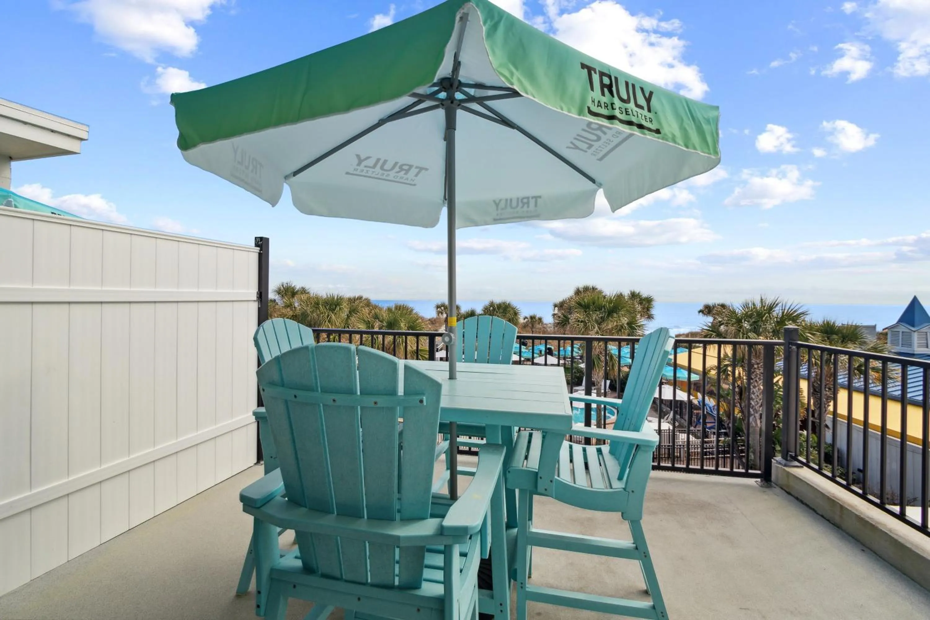 Patio in Seahorse Oceanfront Inn
