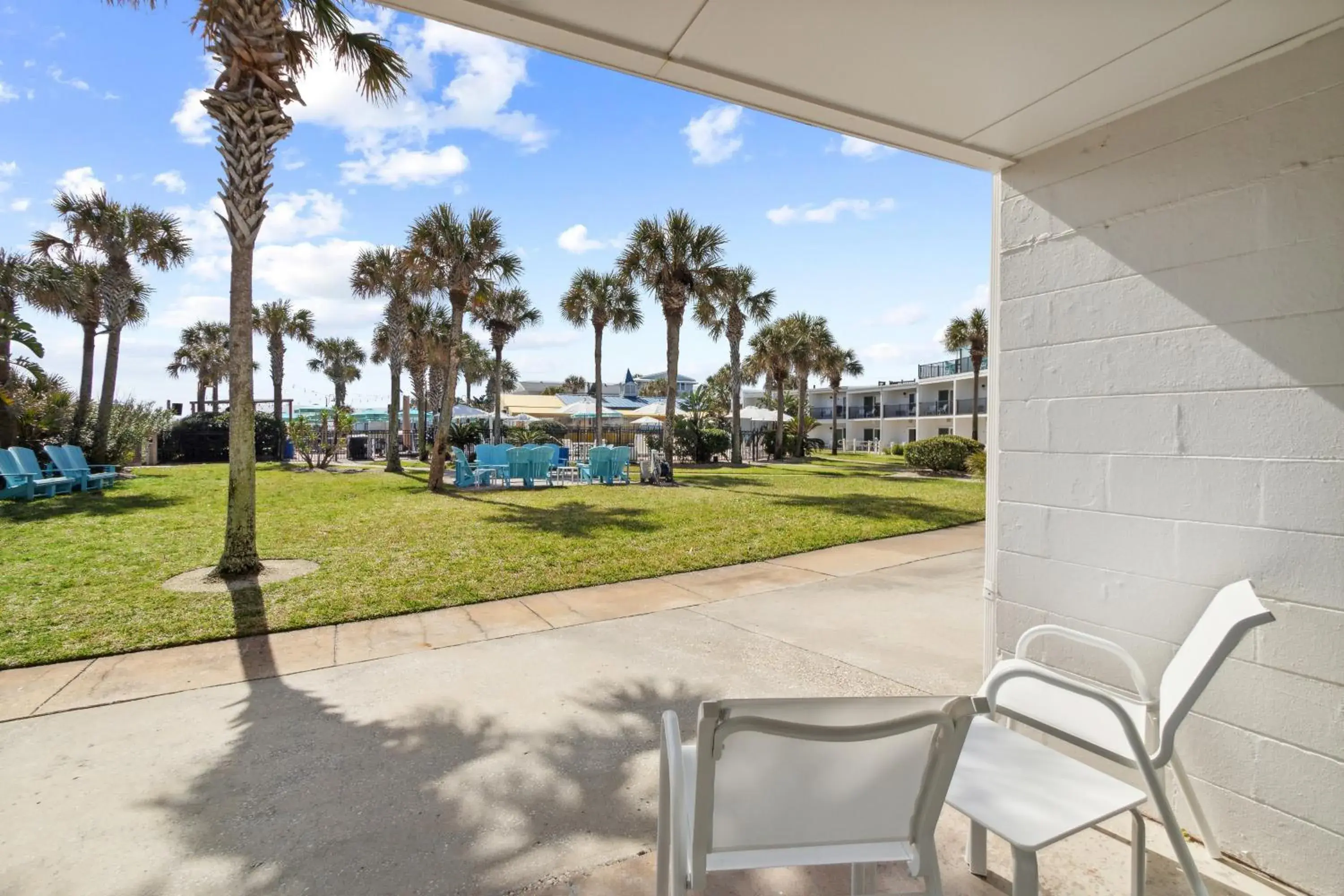 Property building in Seahorse Oceanfront Inn Property building in Seahorse Oceanfront Inn