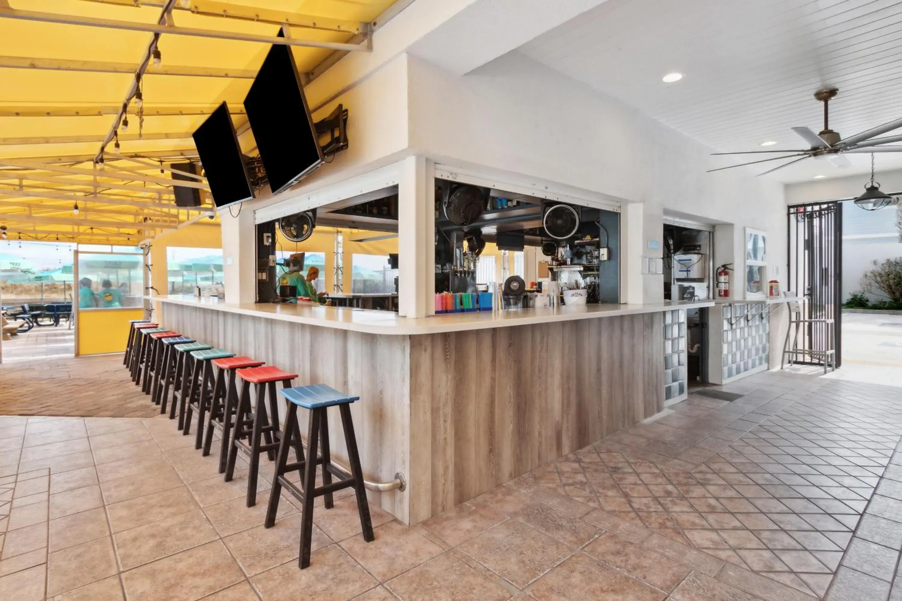 Restaurant/places to eat in Seahorse Oceanfront Inn Restaurant/places to eat in Seahorse Oceanfront Inn