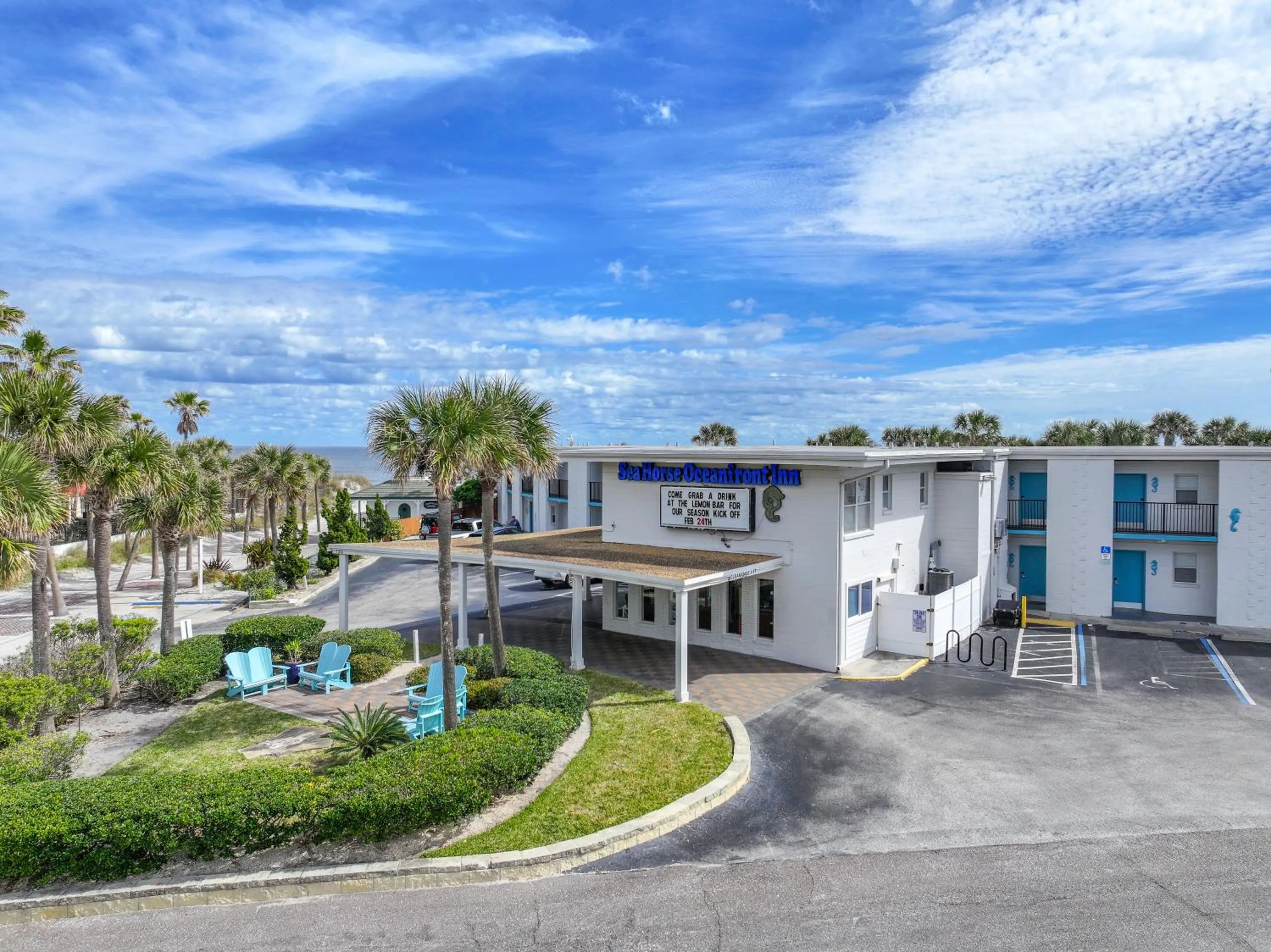 Property building in Seahorse Oceanfront Inn