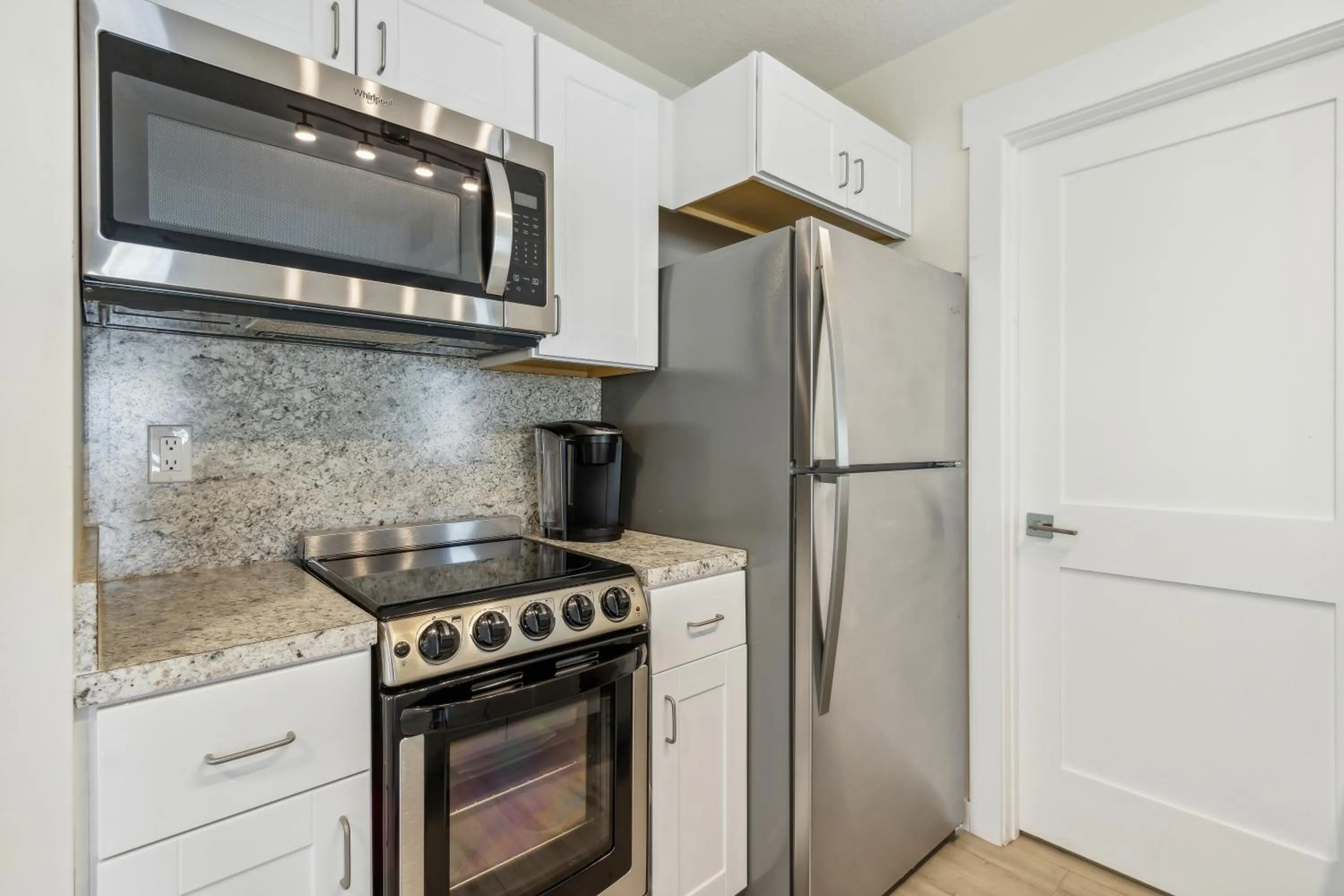 Coffee/tea facilities in Seahorse Oceanfront Inn