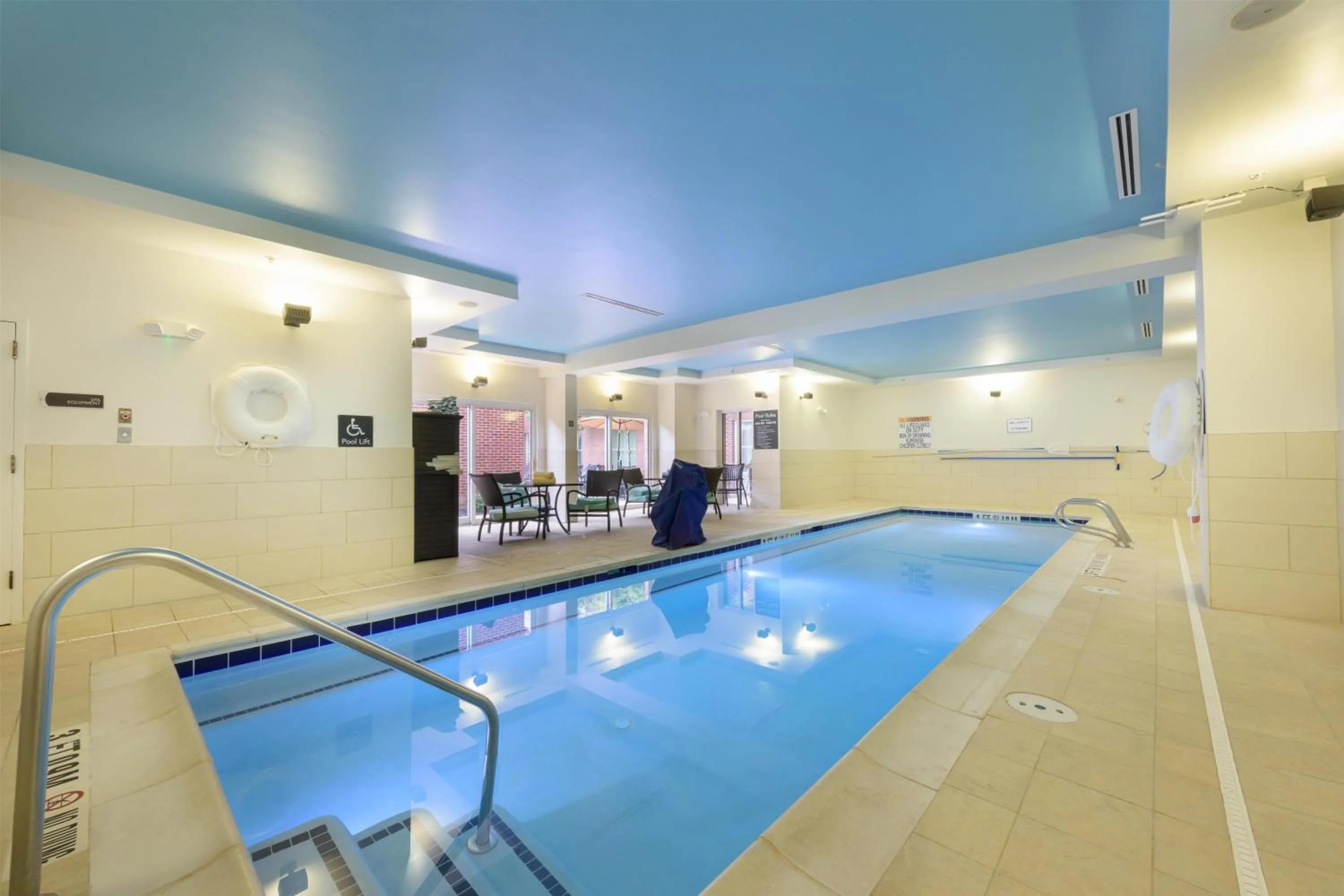 Pool view in Homewood Suites Atlanta Airport North