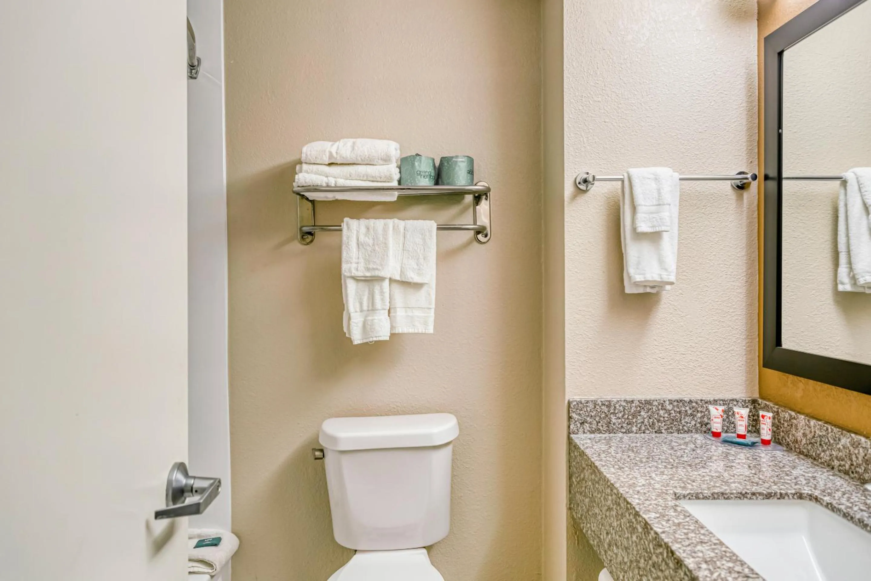 Bathroom in Trident Inn & Suites New Orleans
