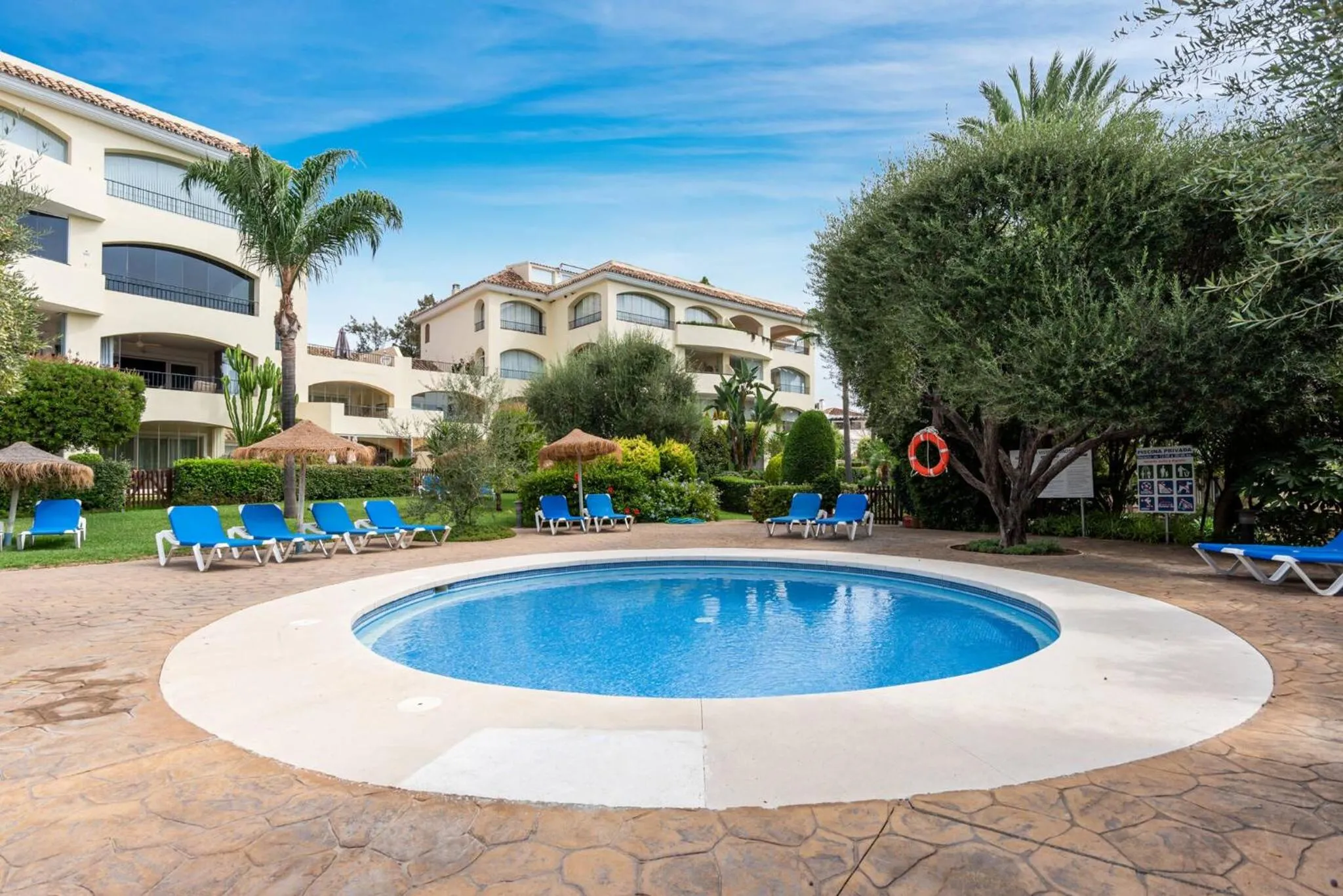 Swimming pool in Awesome 3 Br Apart. w/ 4 Terraces, Pool & Parking
