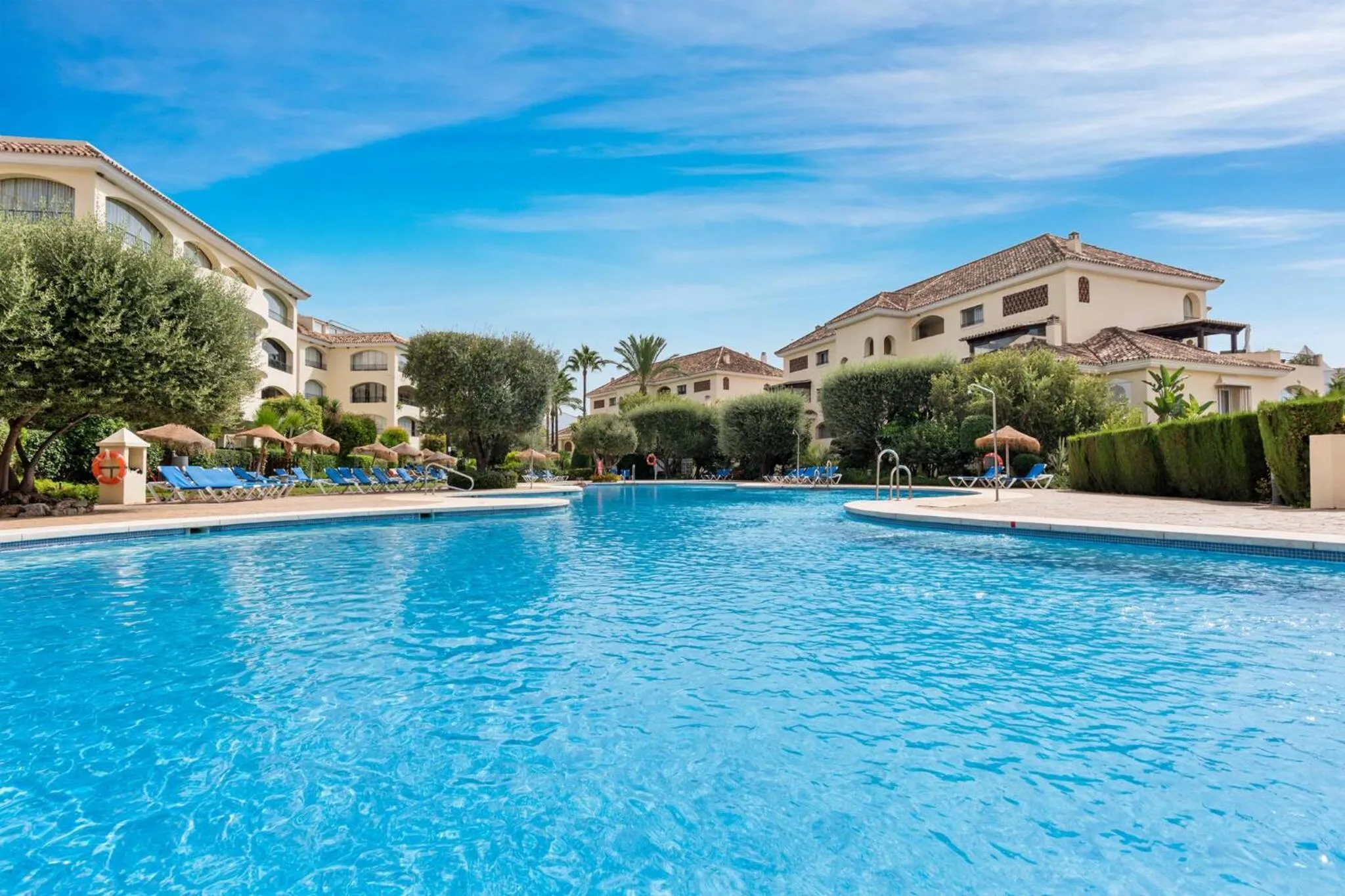 Swimming pool in Awesome 3 Br Apart. w/ 4 Terraces, Pool & Parking