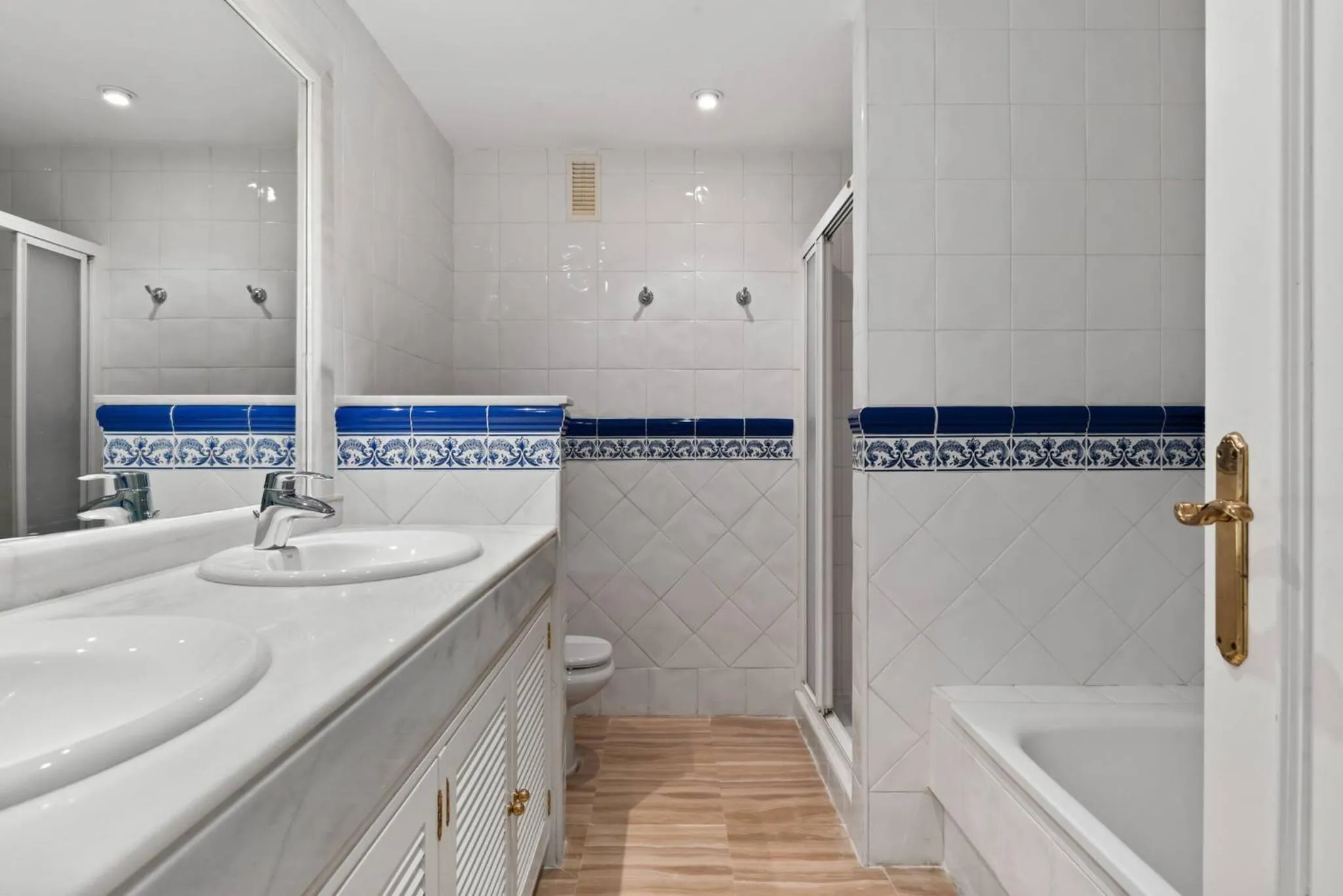 Bathroom in Awesome 3 Br Apart. w/ 4 Terraces, Pool & Parking