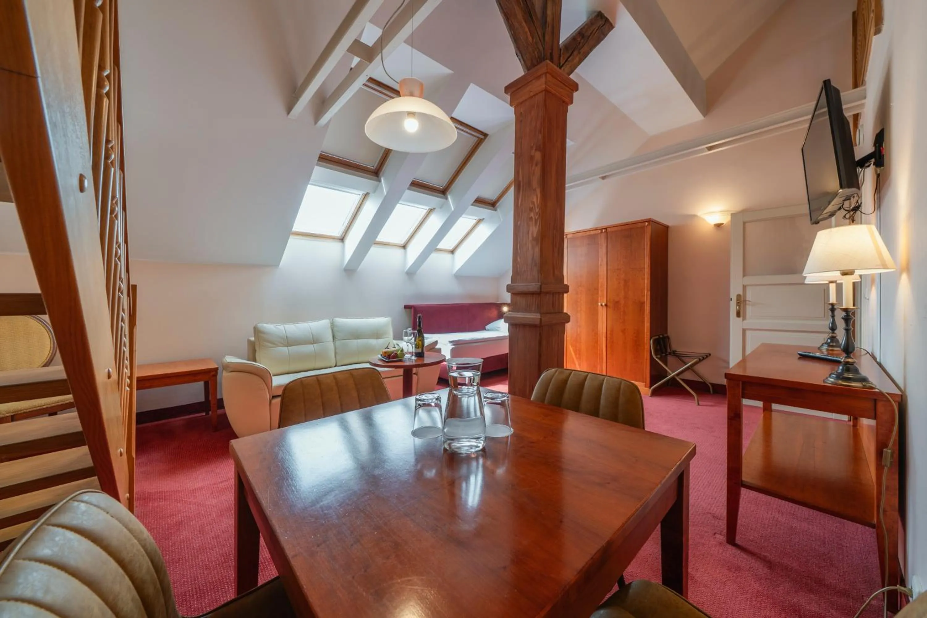 Living room in Hotel Raffaello Prague