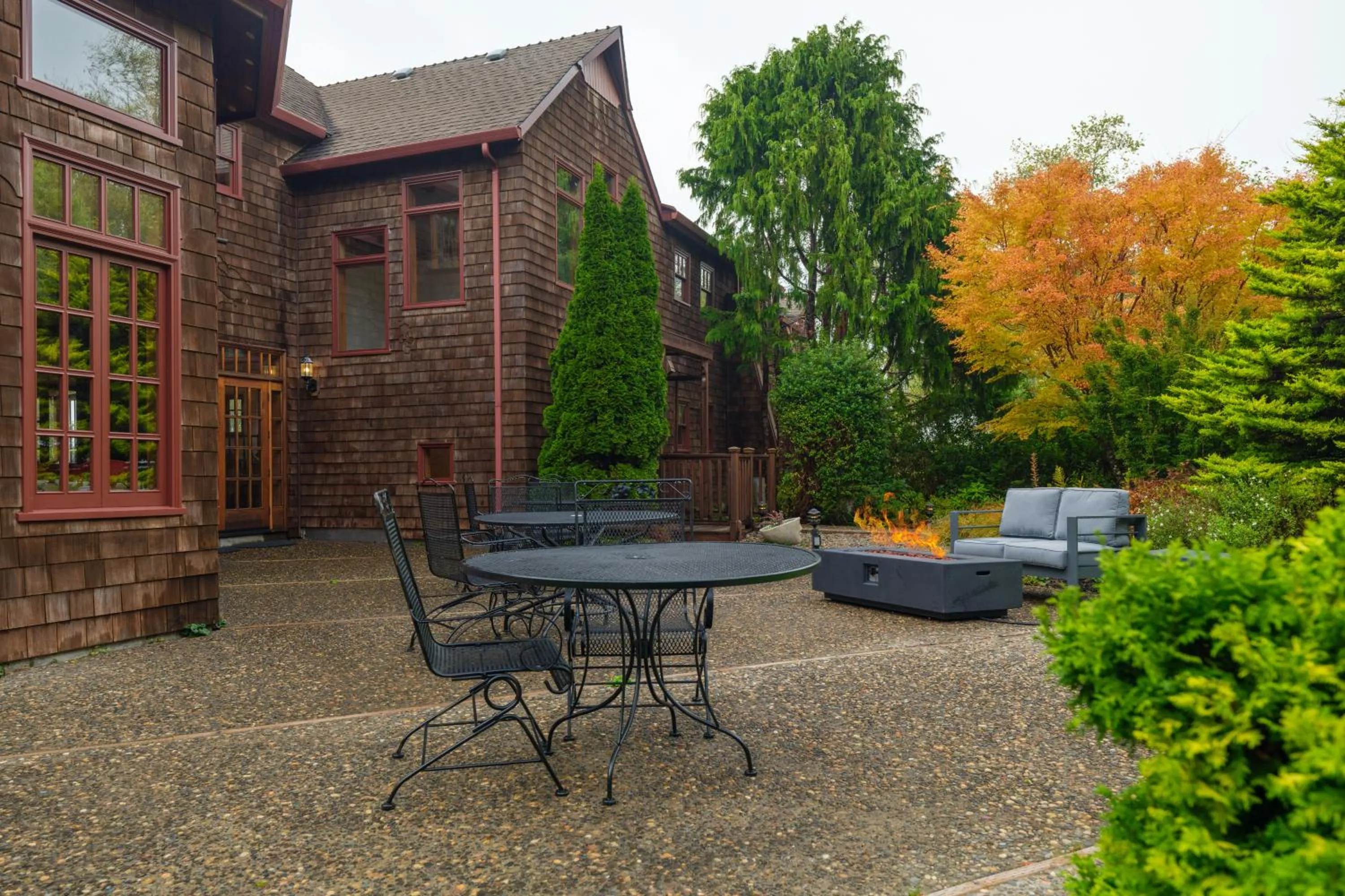 Property building in Arch Cape Inn and Retreat