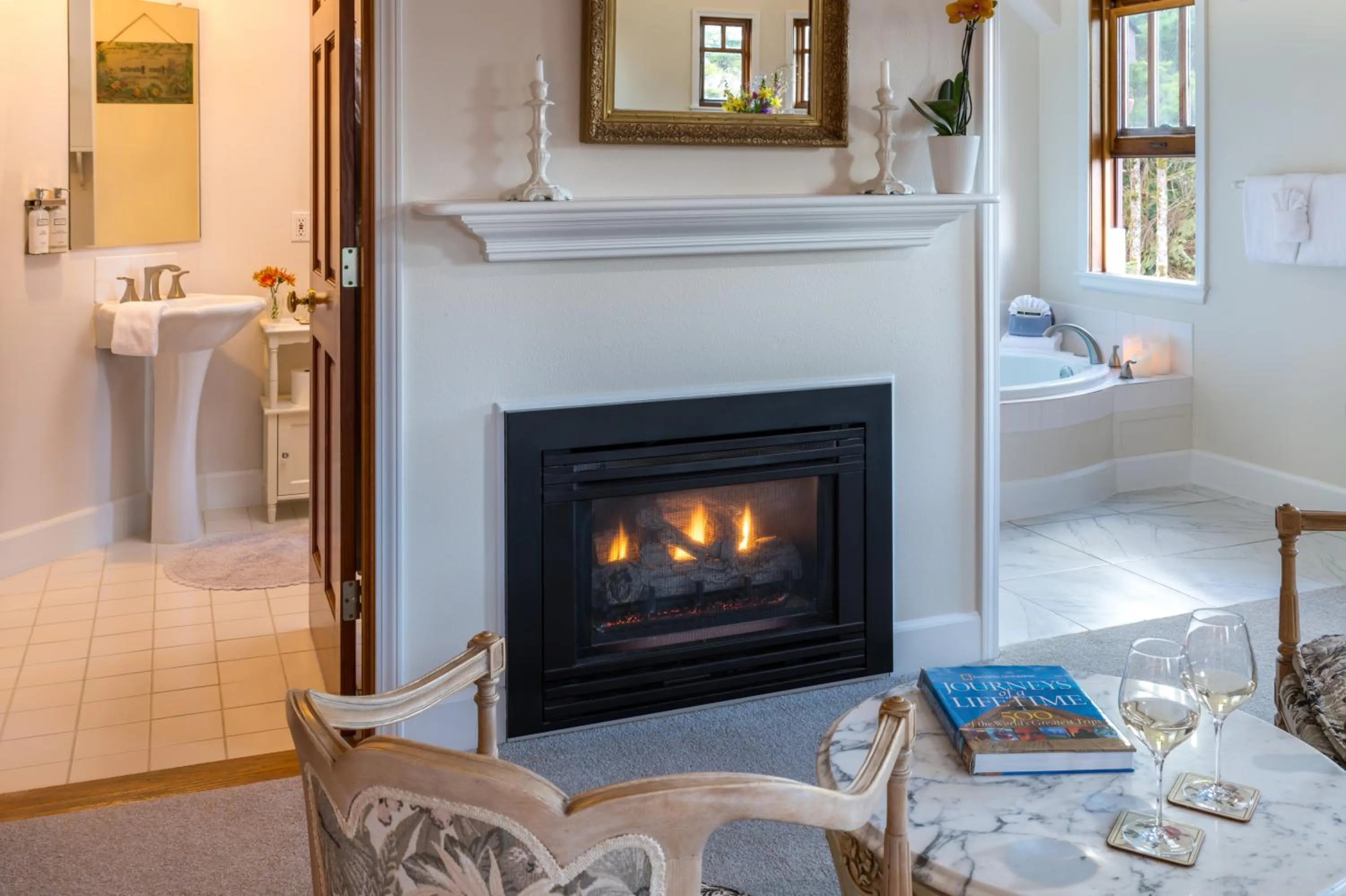Bathroom in Arch Cape Inn and Retreat