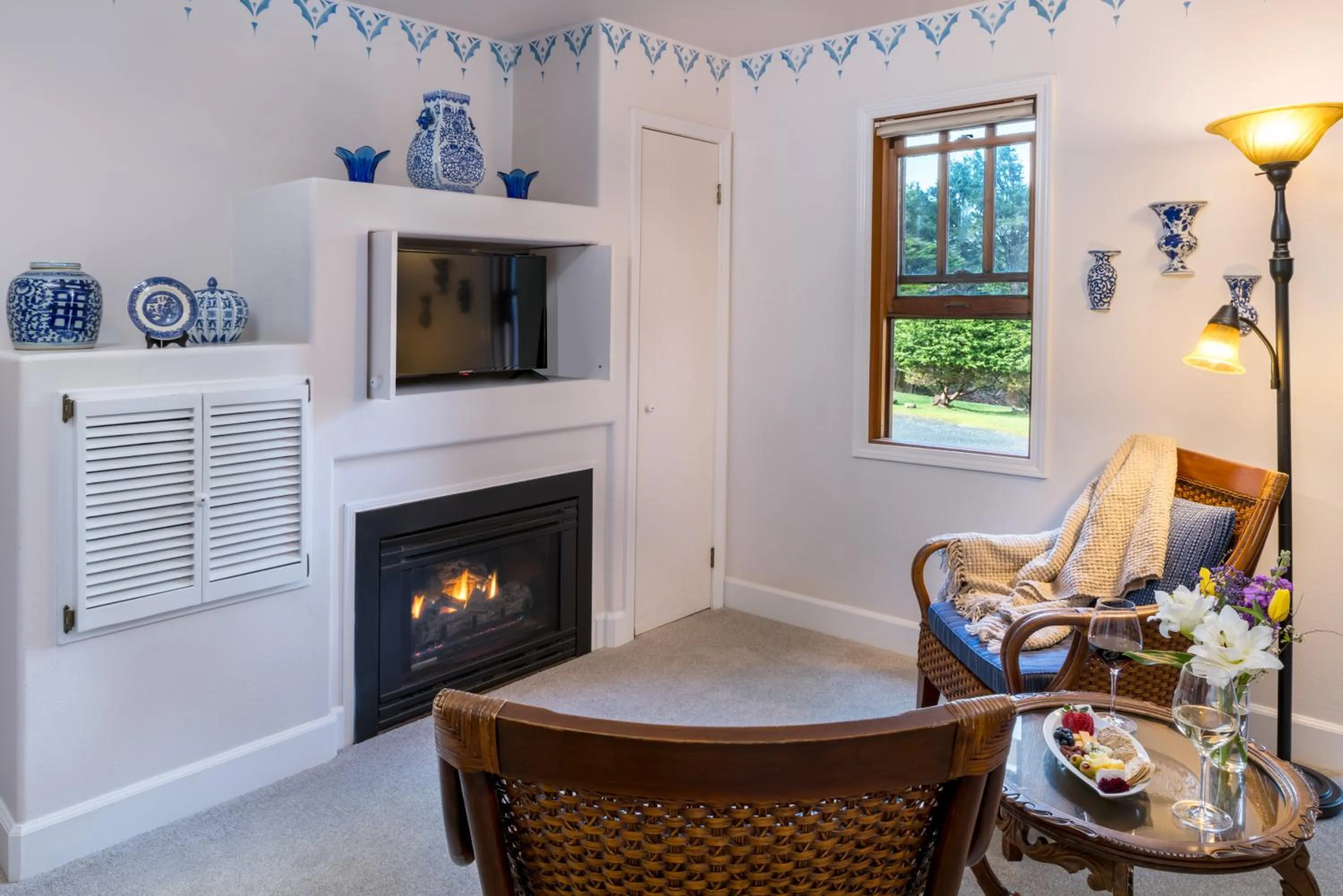 Seating area in Arch Cape Inn and Retreat