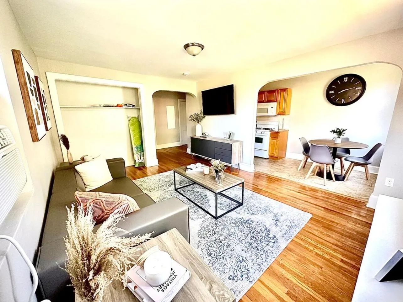 Lennox C402 Peaceful & Perfect Private 1-Br