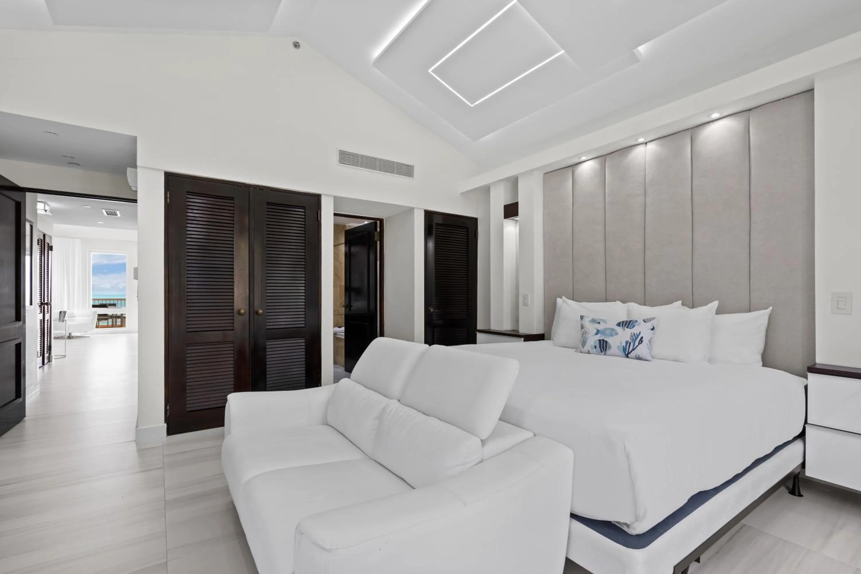 Photo of the whole room, Bed in Las Casitas Village at El Conquistador