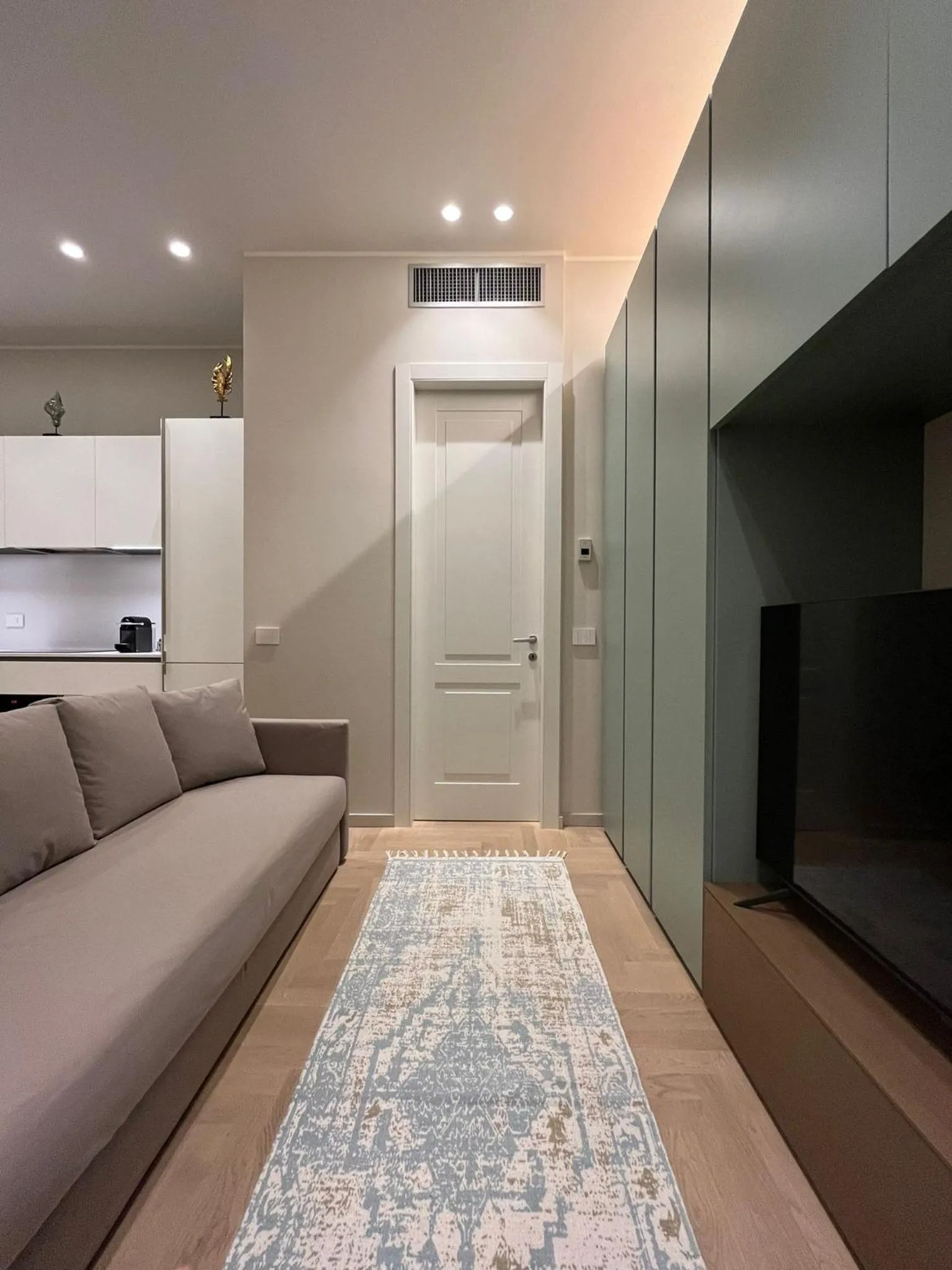 De Angeli's Suite
