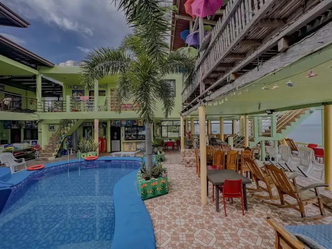 Restaurant/places to eat in Sascha's Resort Oslob Restaurant/places to eat in Sascha's Resort Oslob