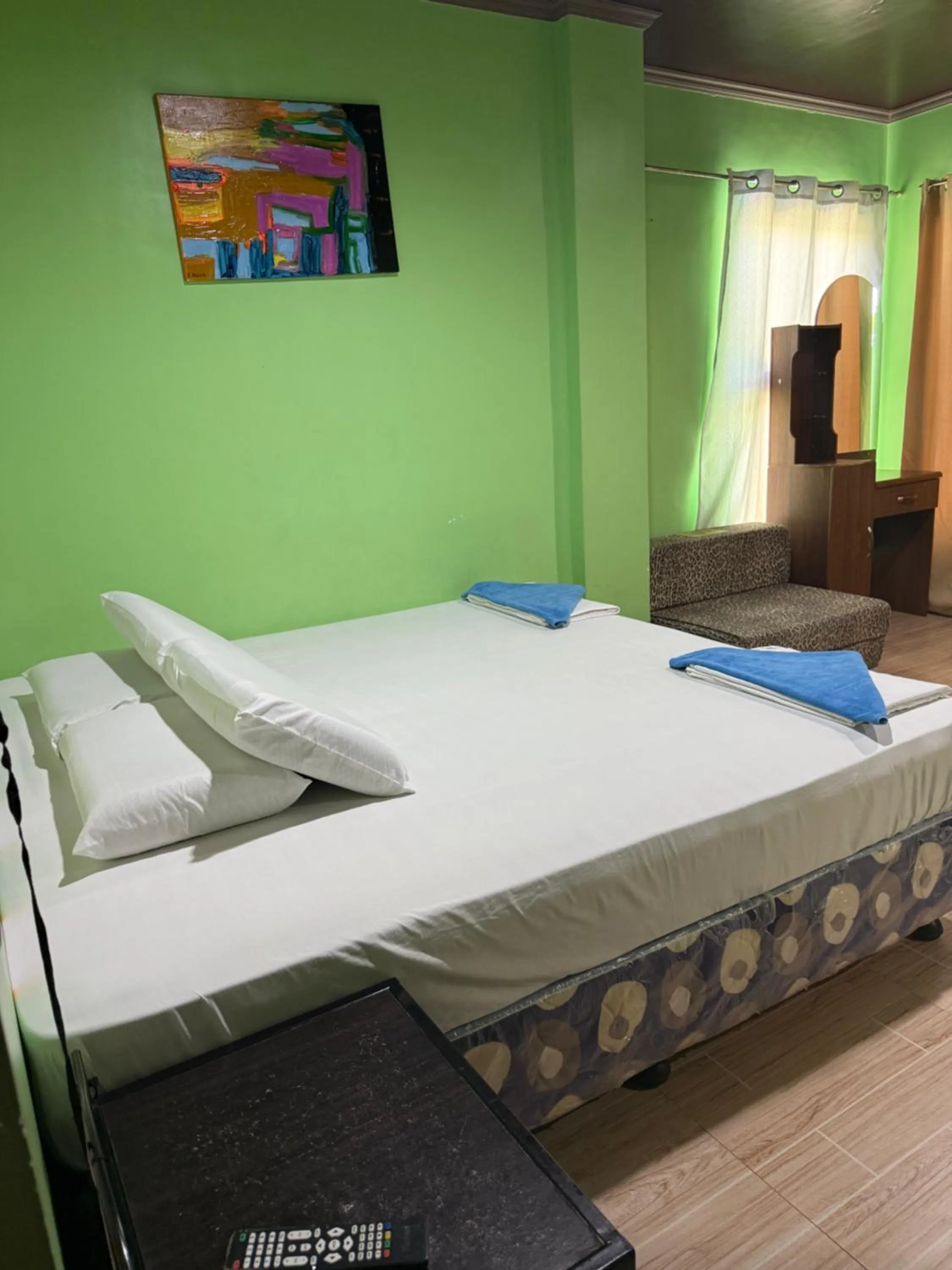 Bed in Sascha's Resort Oslob