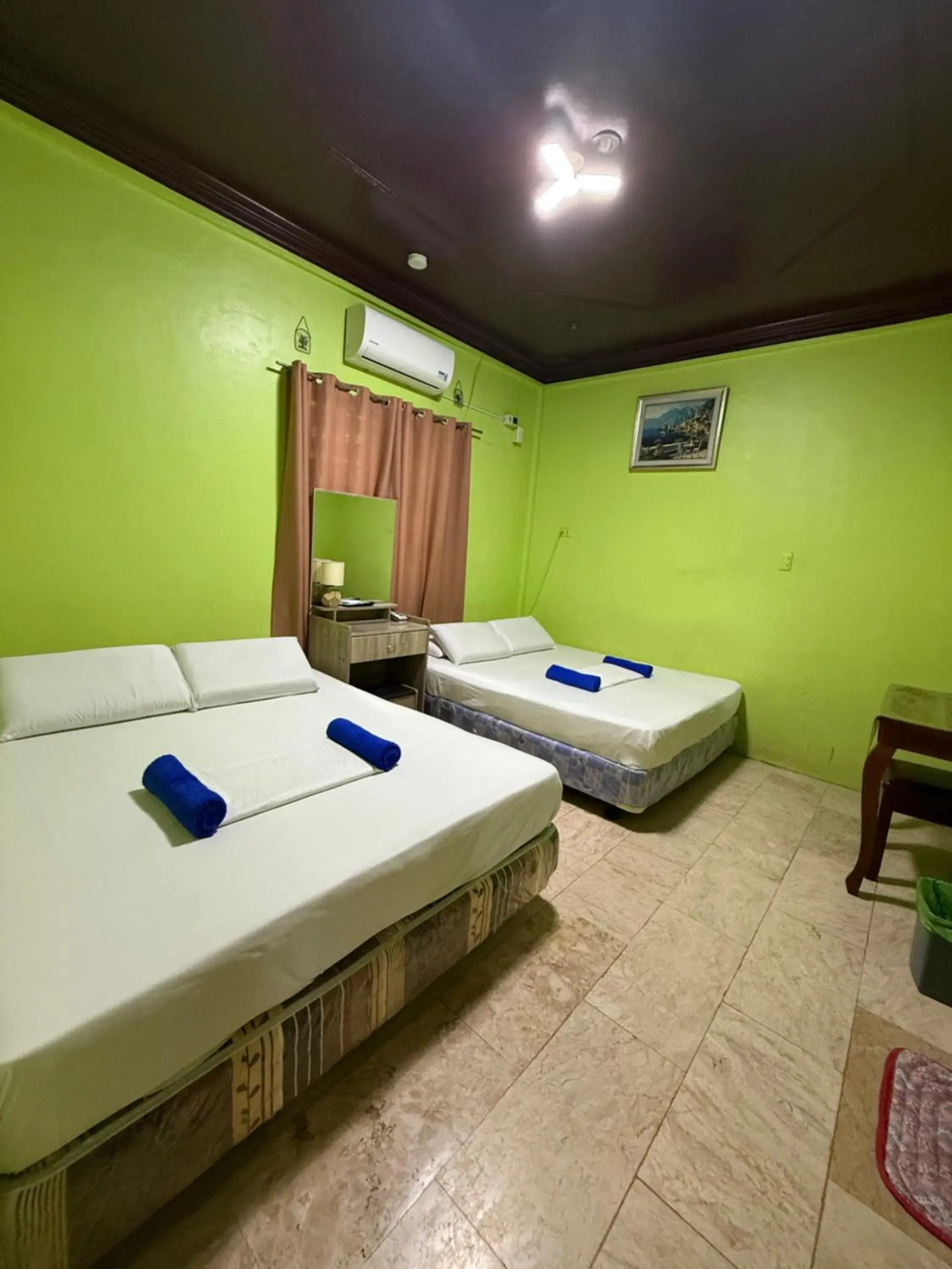 Bed in Sascha's Resort Oslob Bed in Sascha's Resort Oslob