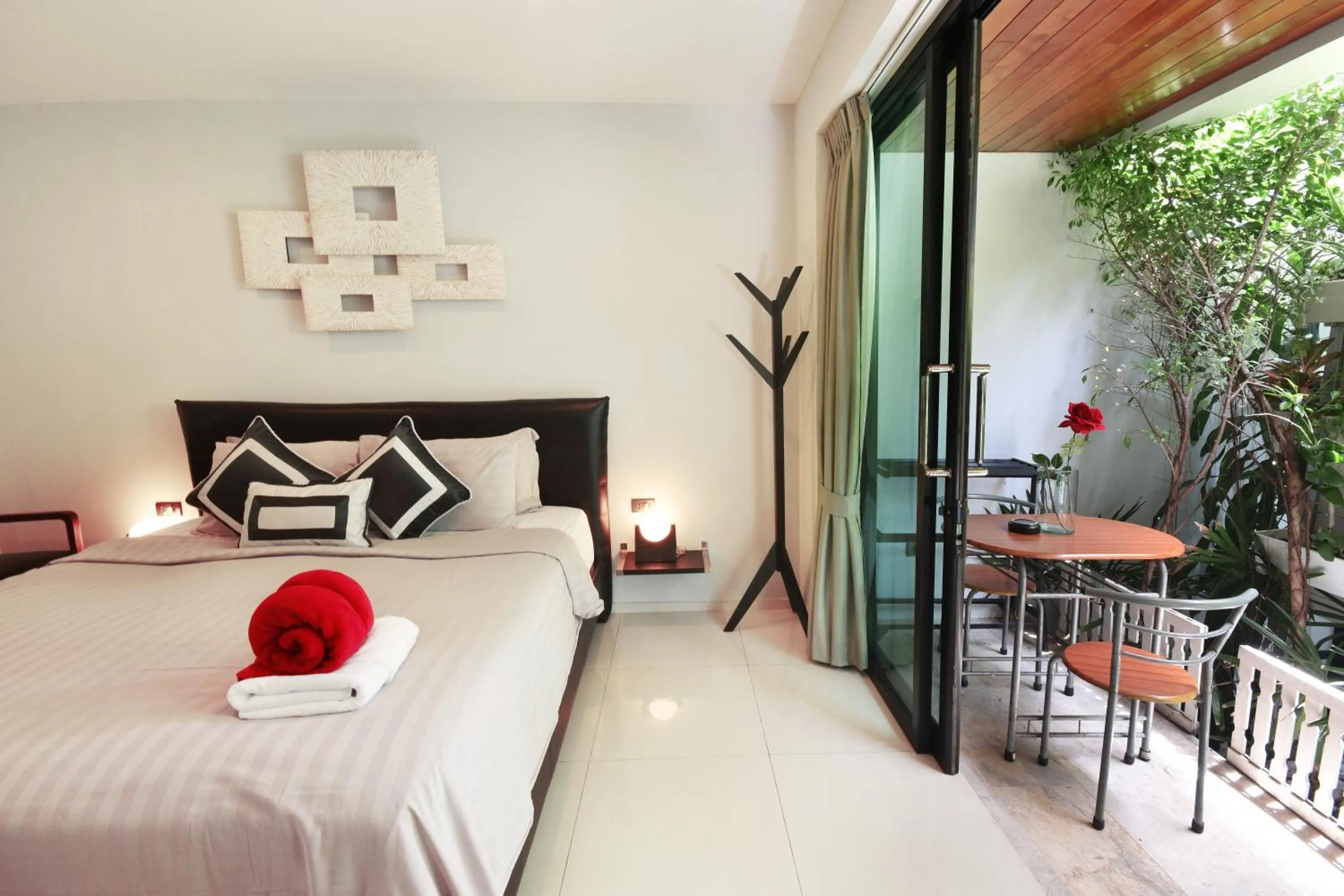 Seating area, Bed in Villa Labaron